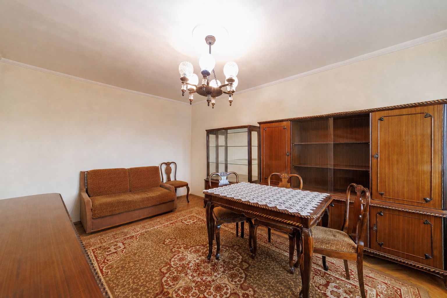Apartament luminos cu 3 camere și balcon – Exercițiu — fotografia 2