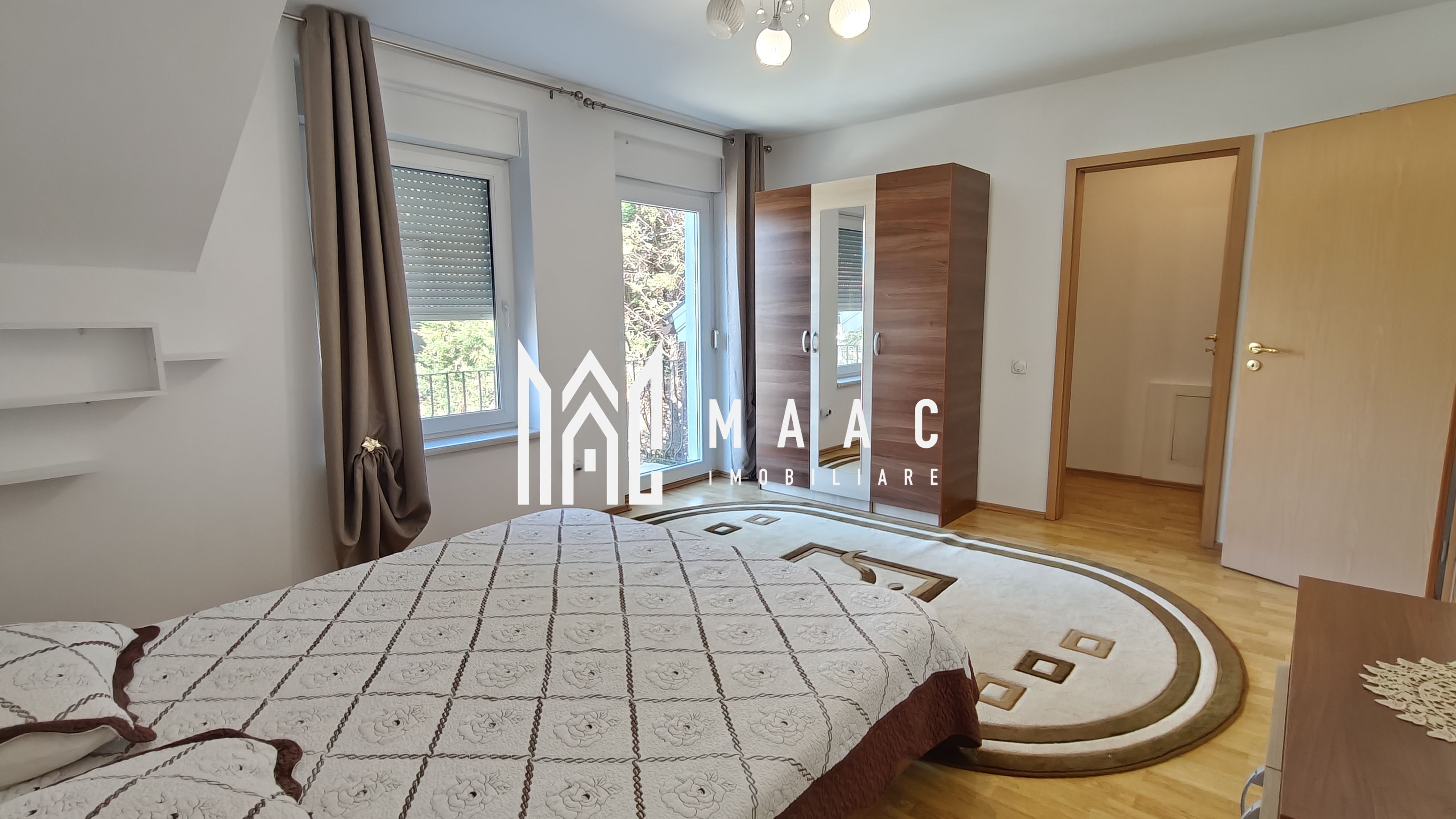 Casă de închiriat 4 camere | Sibiu Trei Stejari | 260 mp, garaj — fotografia 4