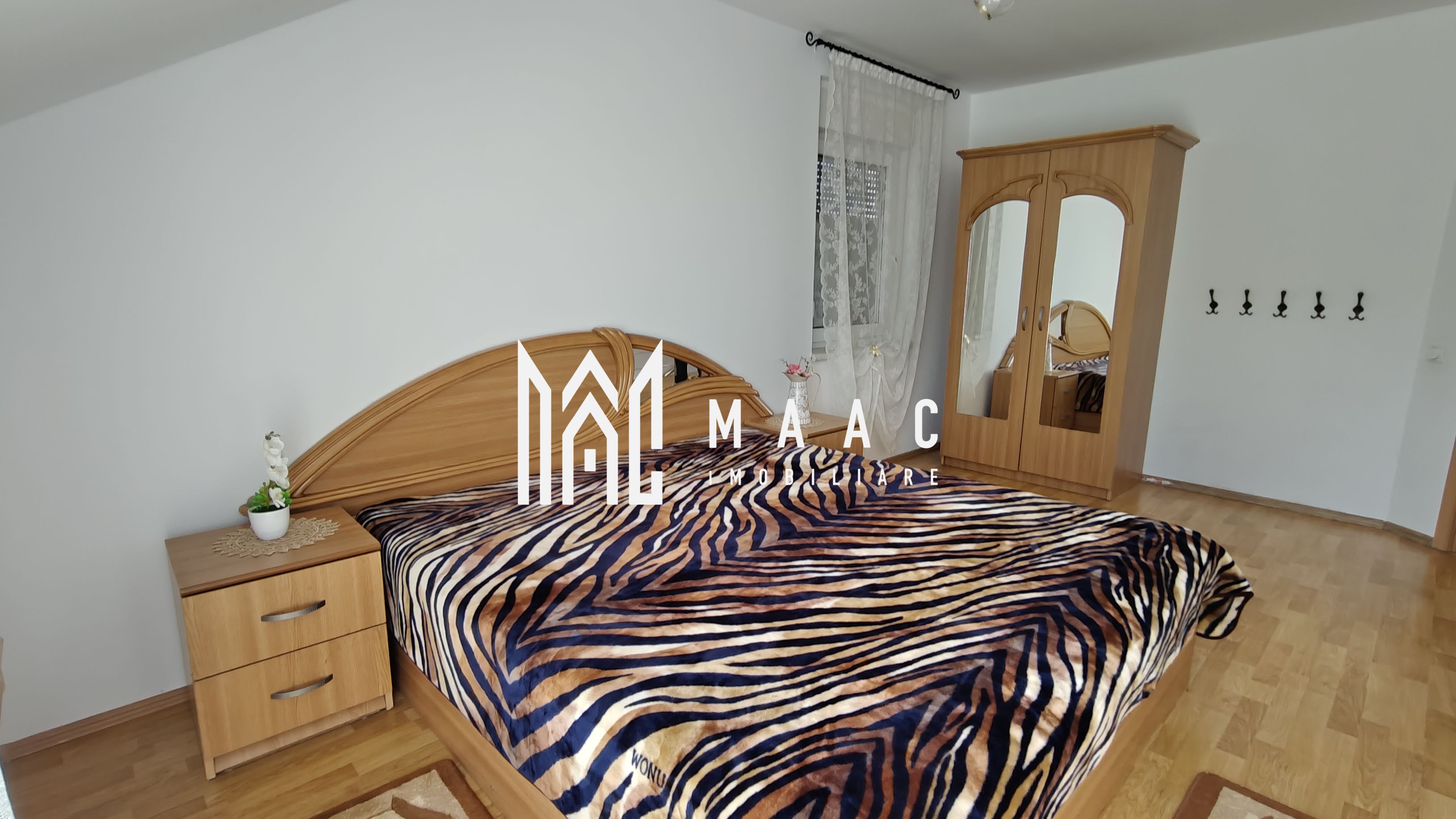 Casă de închiriat 4 camere | Sibiu Trei Stejari | 260 mp, garaj — fotografia 9
