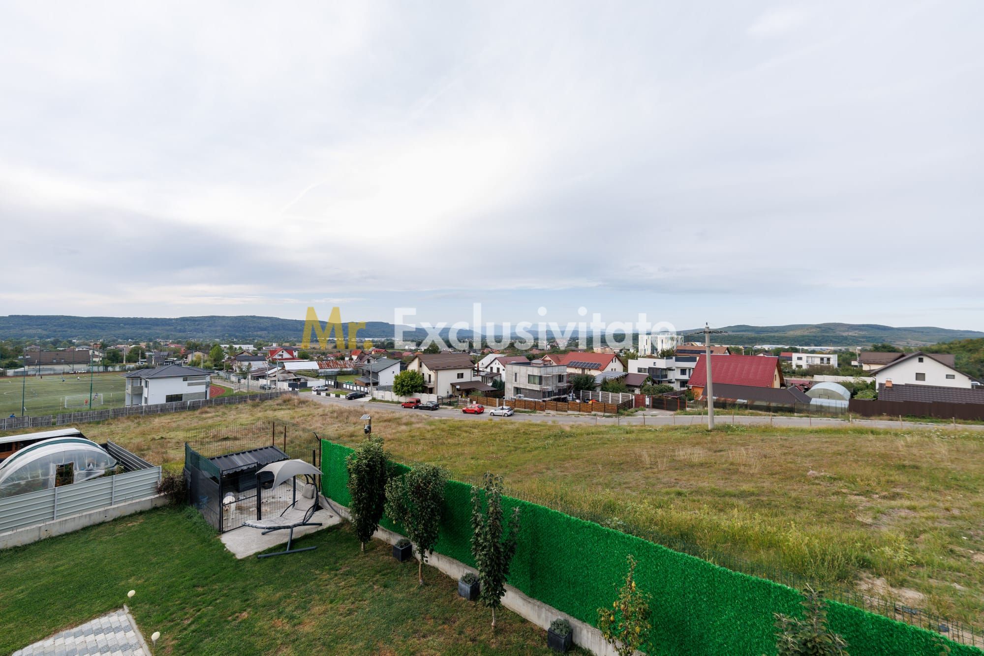 Casa exclusivistă 5 camere cu vedere panoramică Mioveni-Argeş — fotografia 23