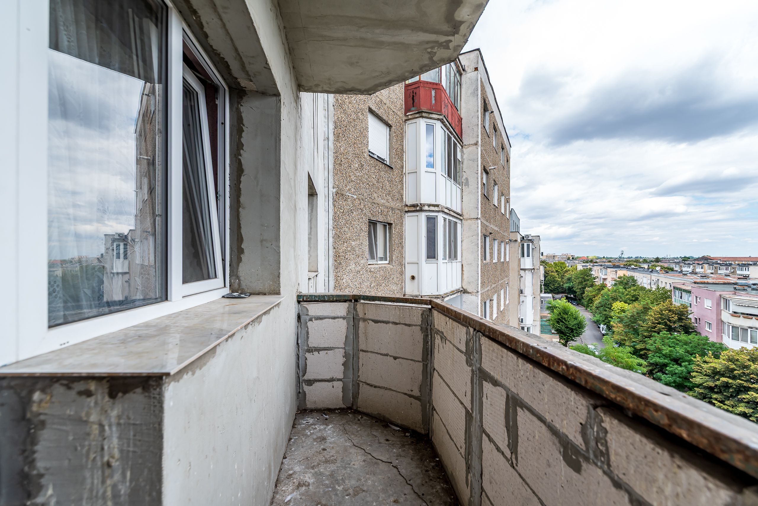 Apartament cu 4 camere în Micălaca - 0% COMISION — fotografia 3