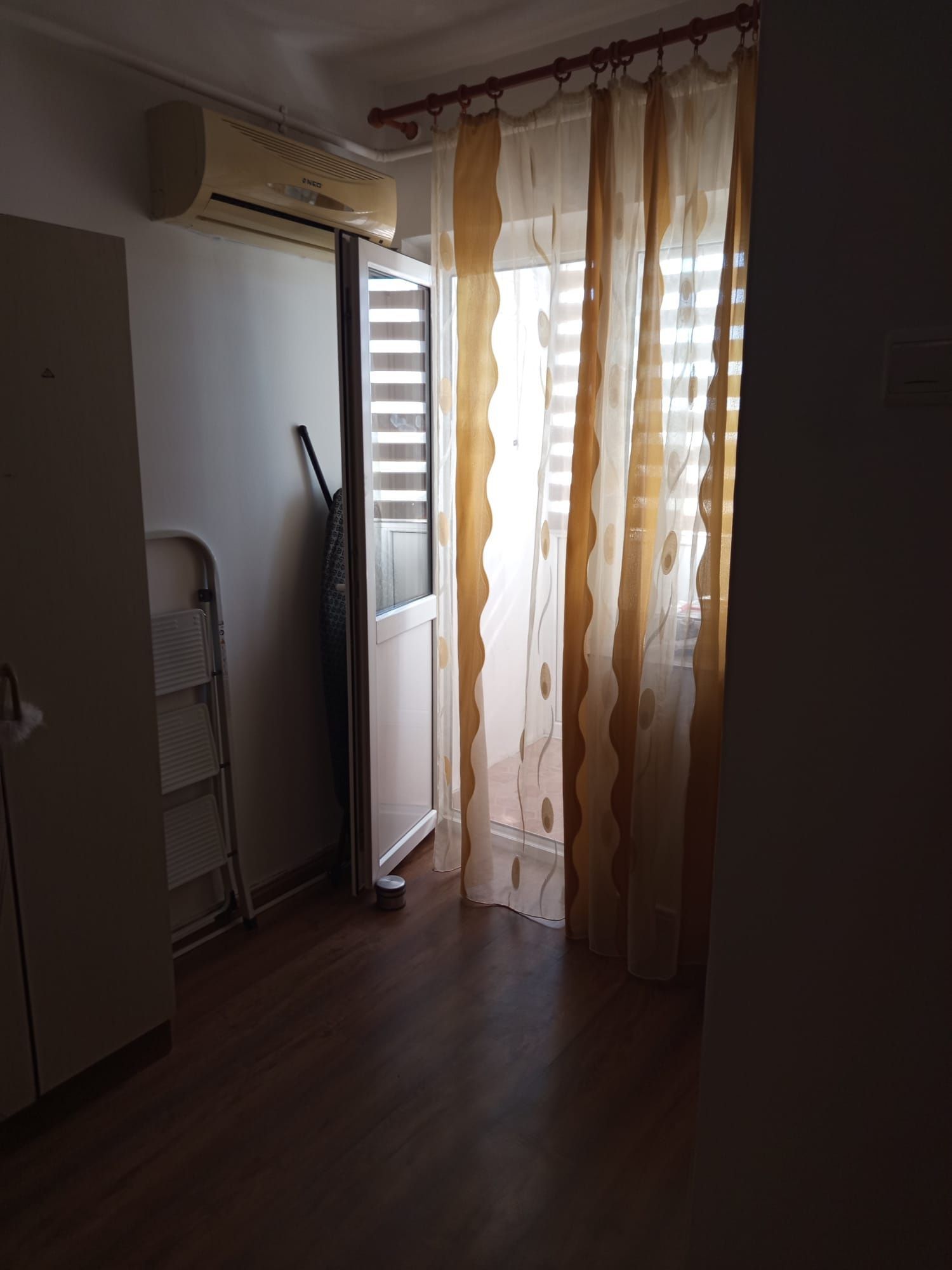 Garsonieră-Valea Roșie, Craiova — fotografia 4