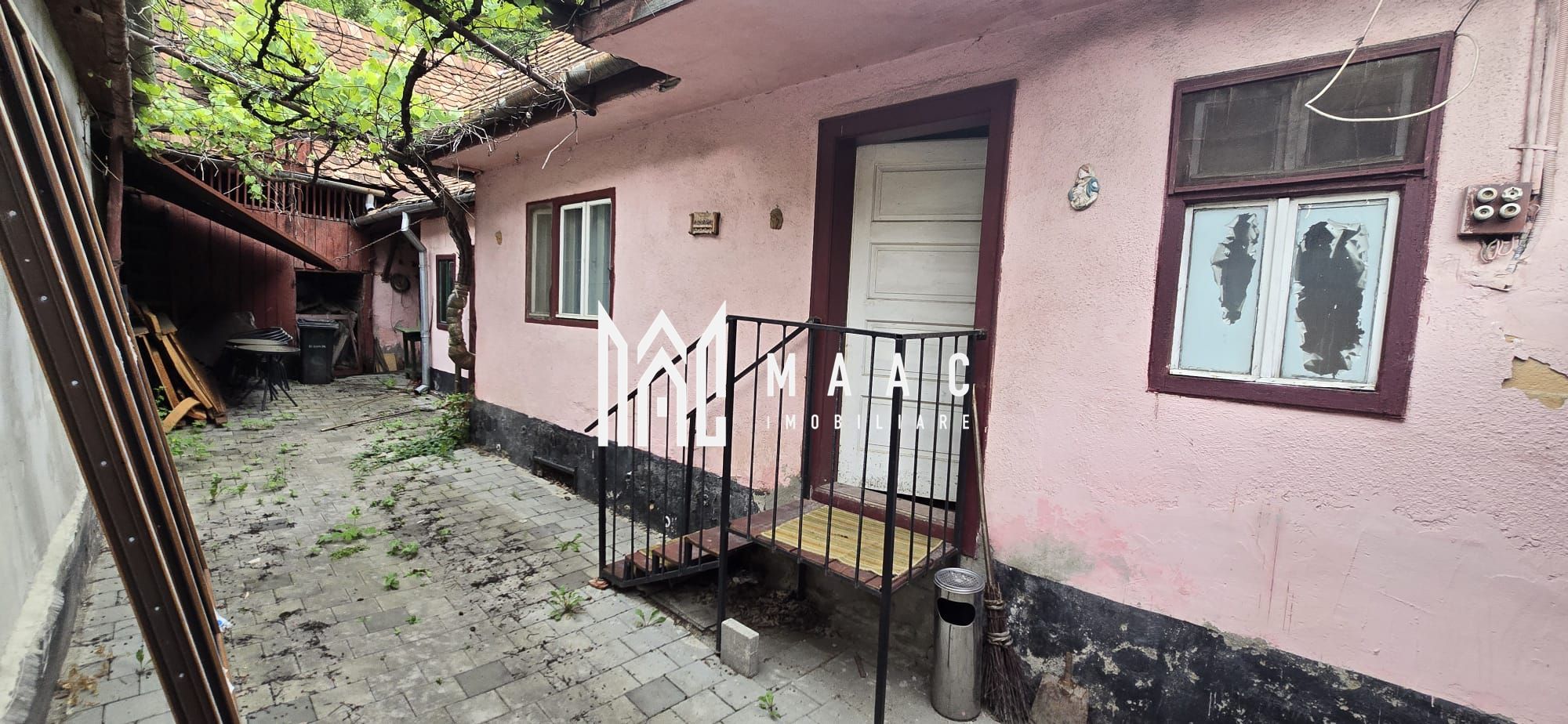 Casă individuală 3 camere | Strada Principală, Rășinari | 70 mp, 1985