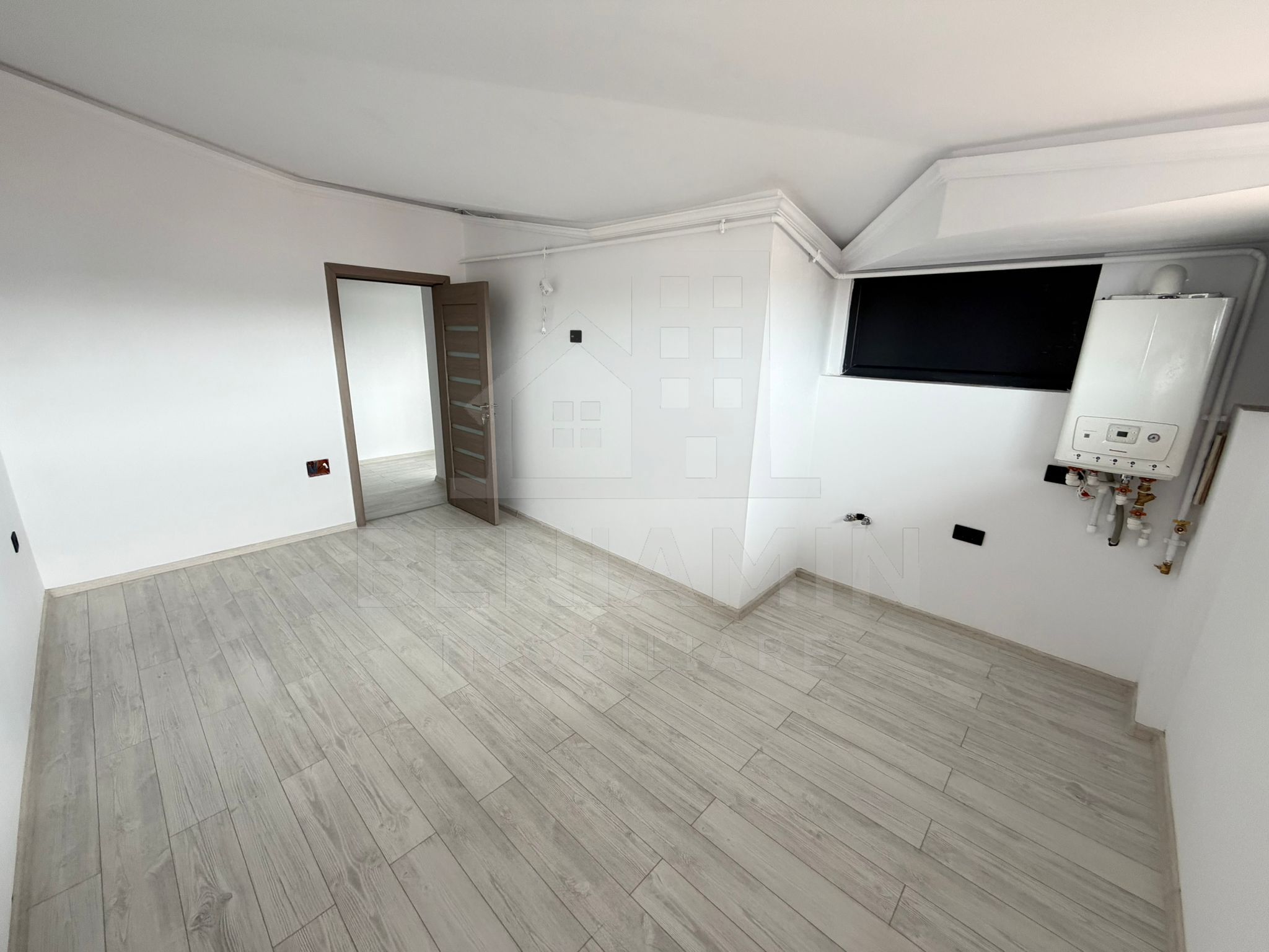 Apartament-Bloc Nou-Gradina Botanica-Etaj 3-Centrala-La Cheie-Liber