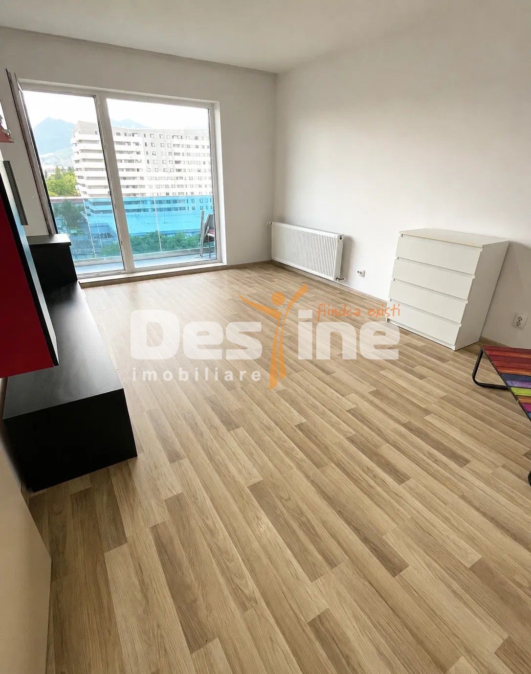 Apartament 2 camere decomandat cu loc de parcare inclus situat inAstra