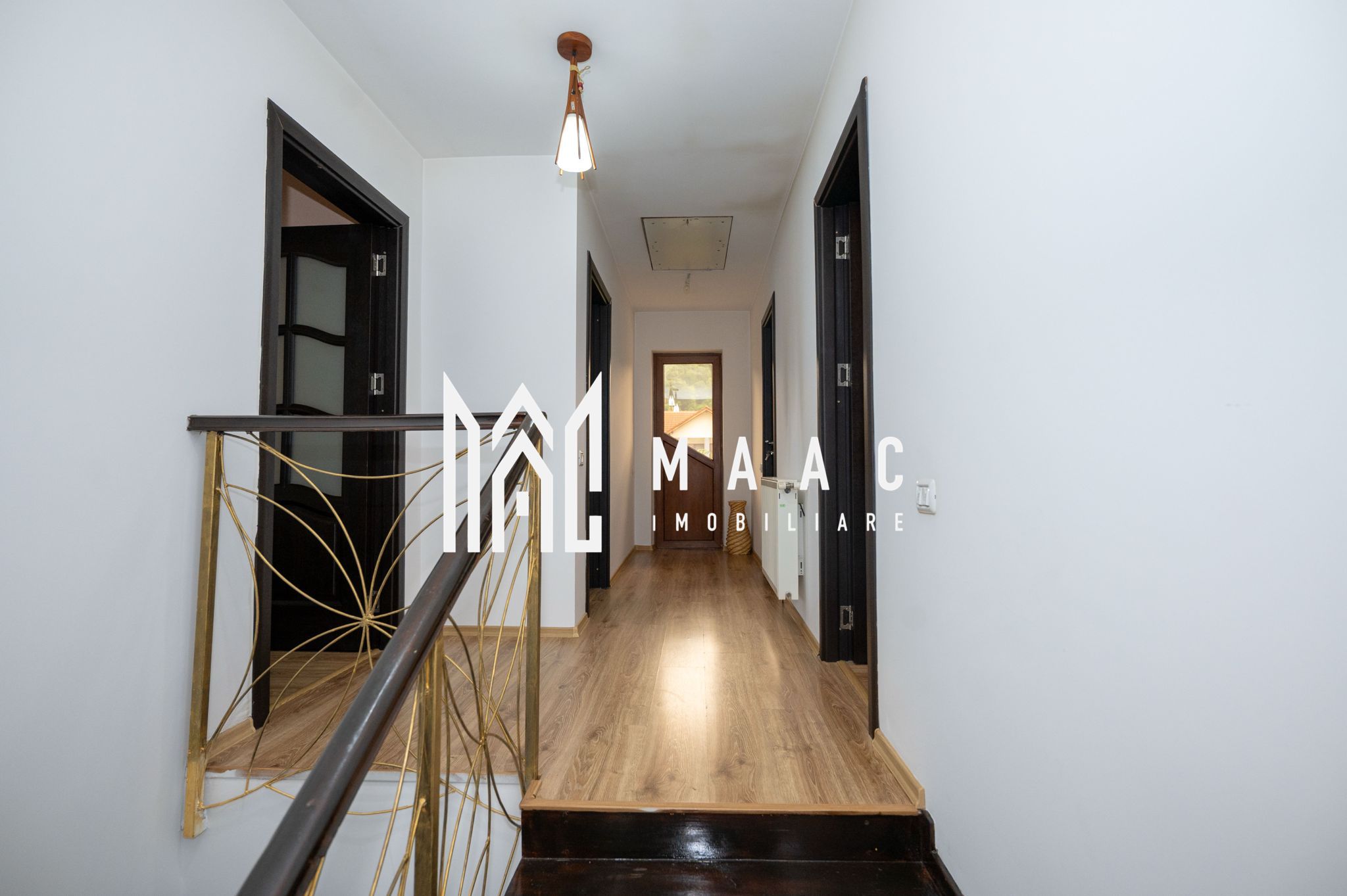 Casă duplex 4 camere | Vlădești, Vâlcea | 142 mp utili, teren 417 mp — fotografia 9