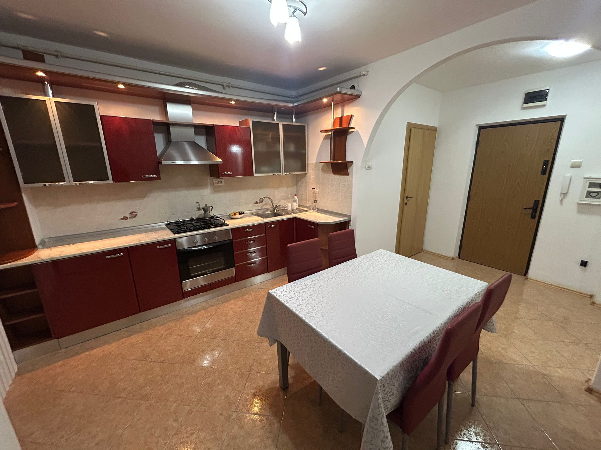 Apartament 2 camere, decomandat - zona Centru — fotografia 10