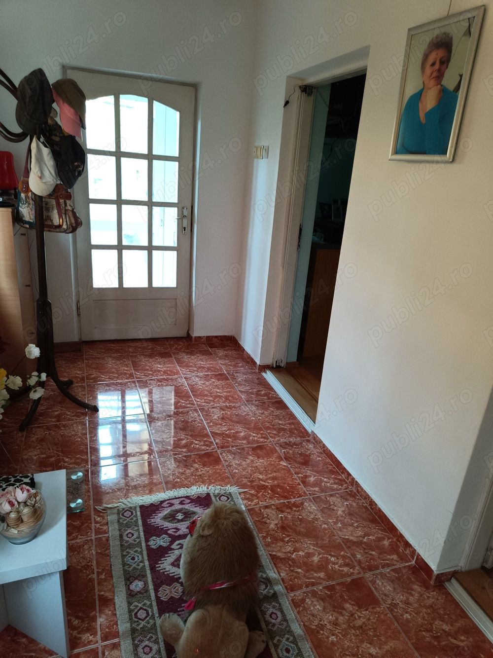 280 mp,cart.23+teren total 273mp,P+E,,mobilat(ne)toate facilit — fotografia 4