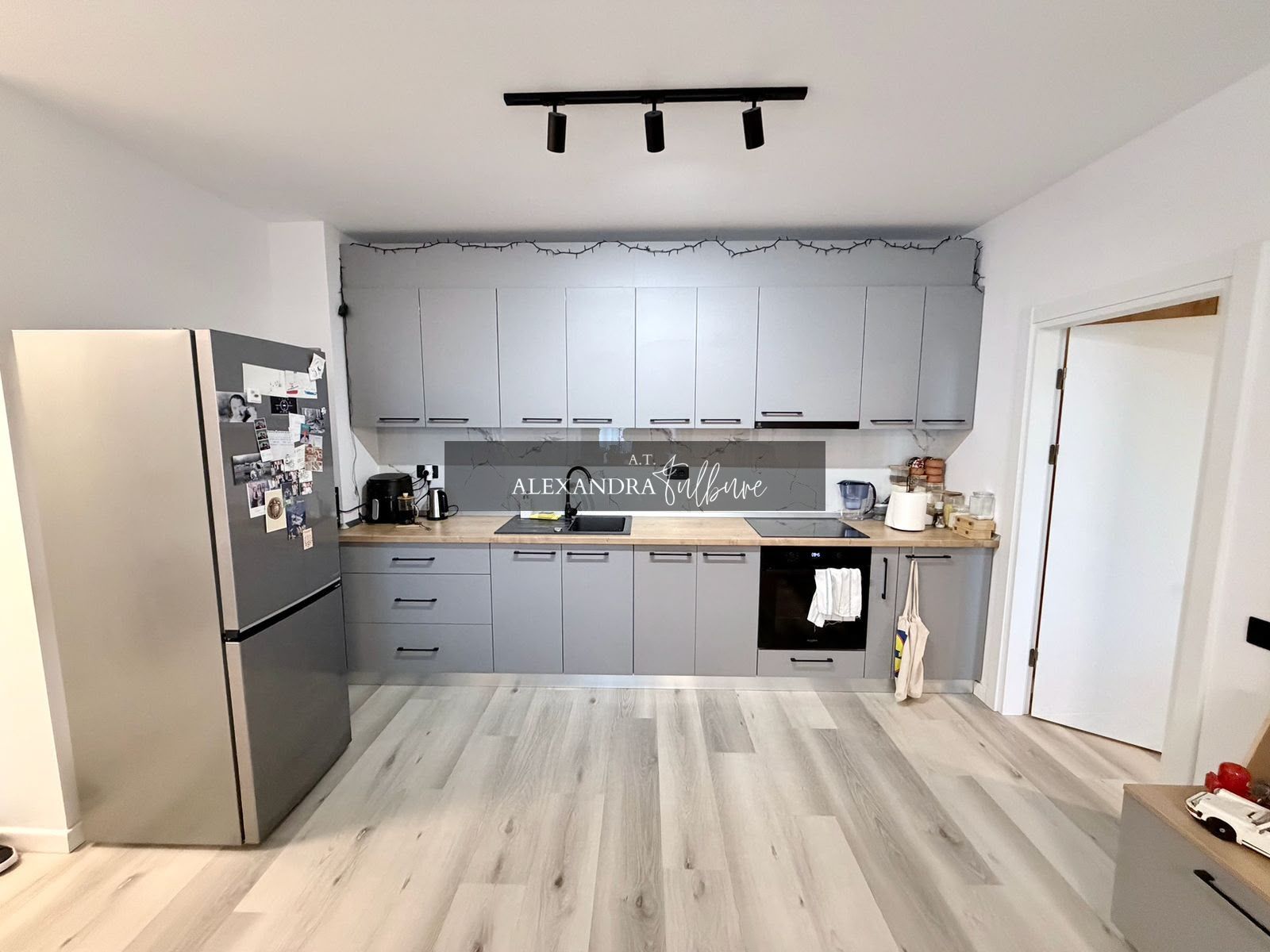 Apartament 3 camere, 62 mp, etaj intermediar, balcon. — fotografia 3