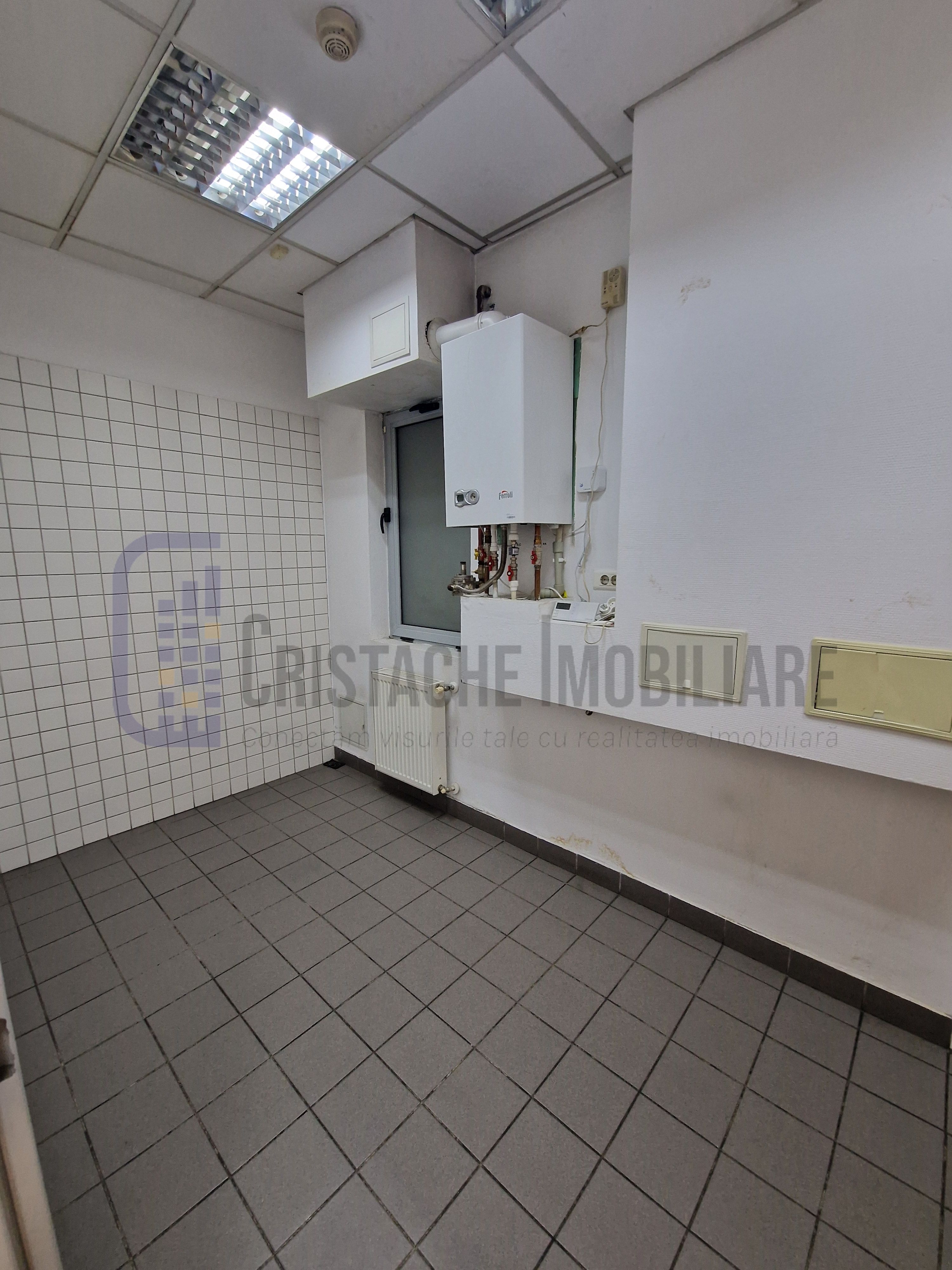 Spatiu comercial parter | 275 mp. | Registru Comerțului — fotografia 6