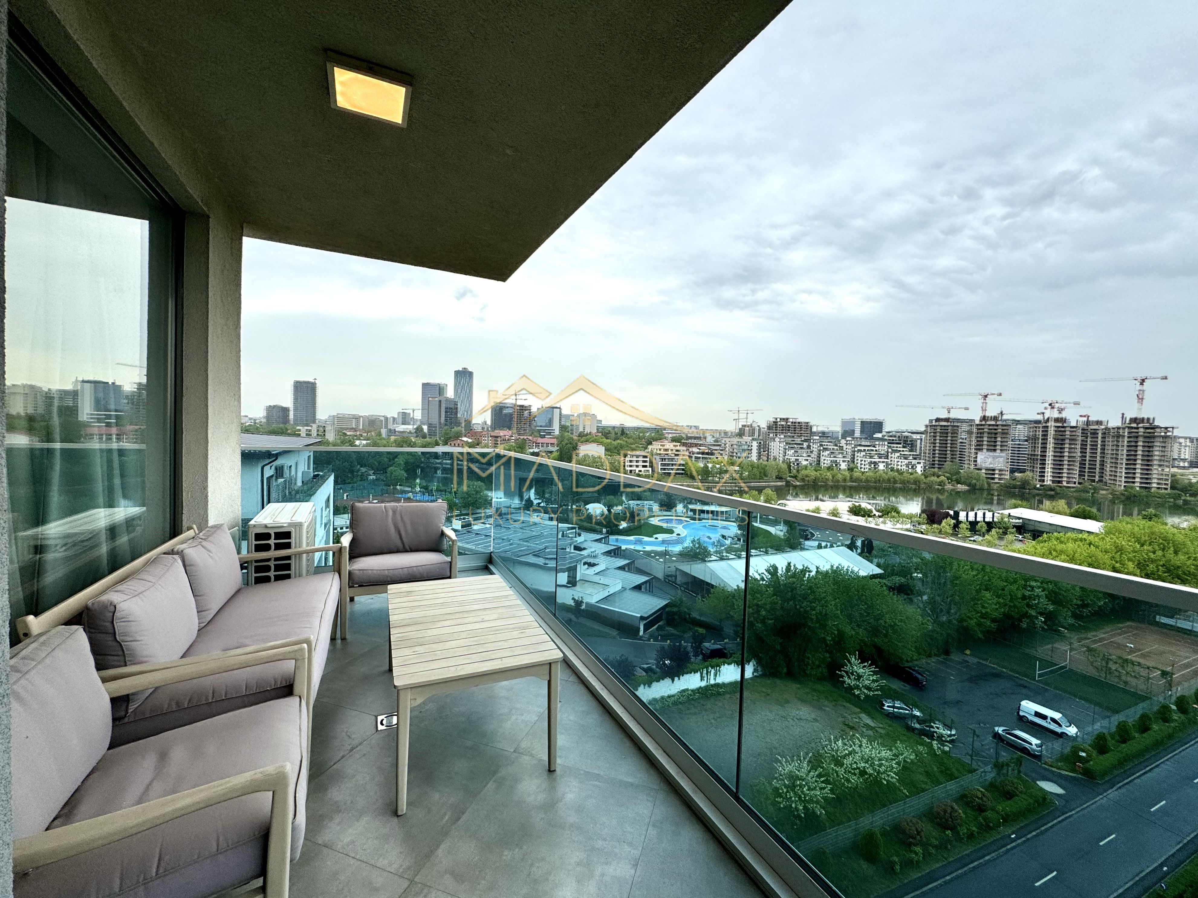 4 rooms apartment - 122 sqm// 1 Parking / Floreasca - Lake View — fotografia 11