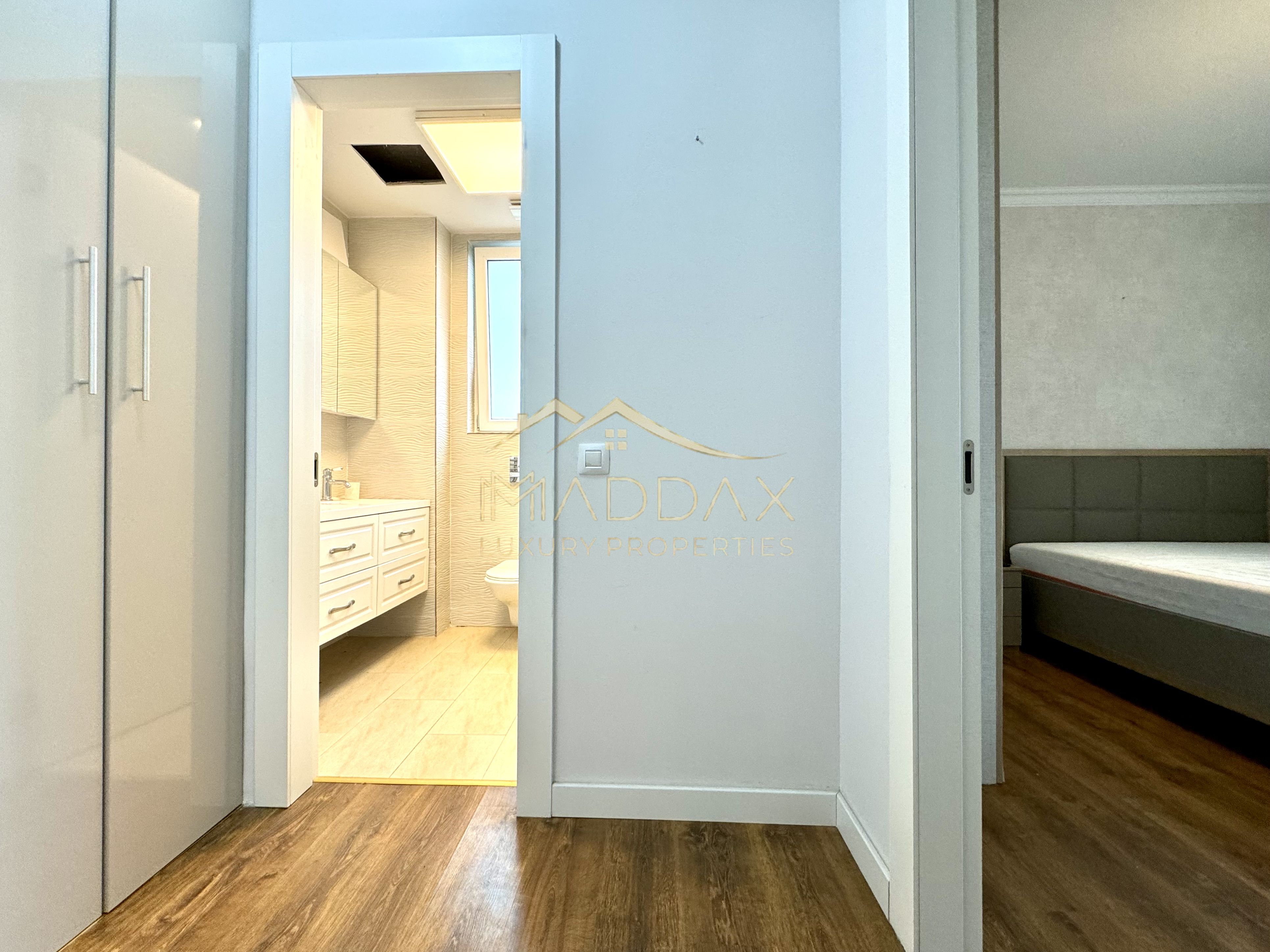 4 rooms apartment - 122 sqm// 1 Parking / Floreasca - Lake View — fotografia 17