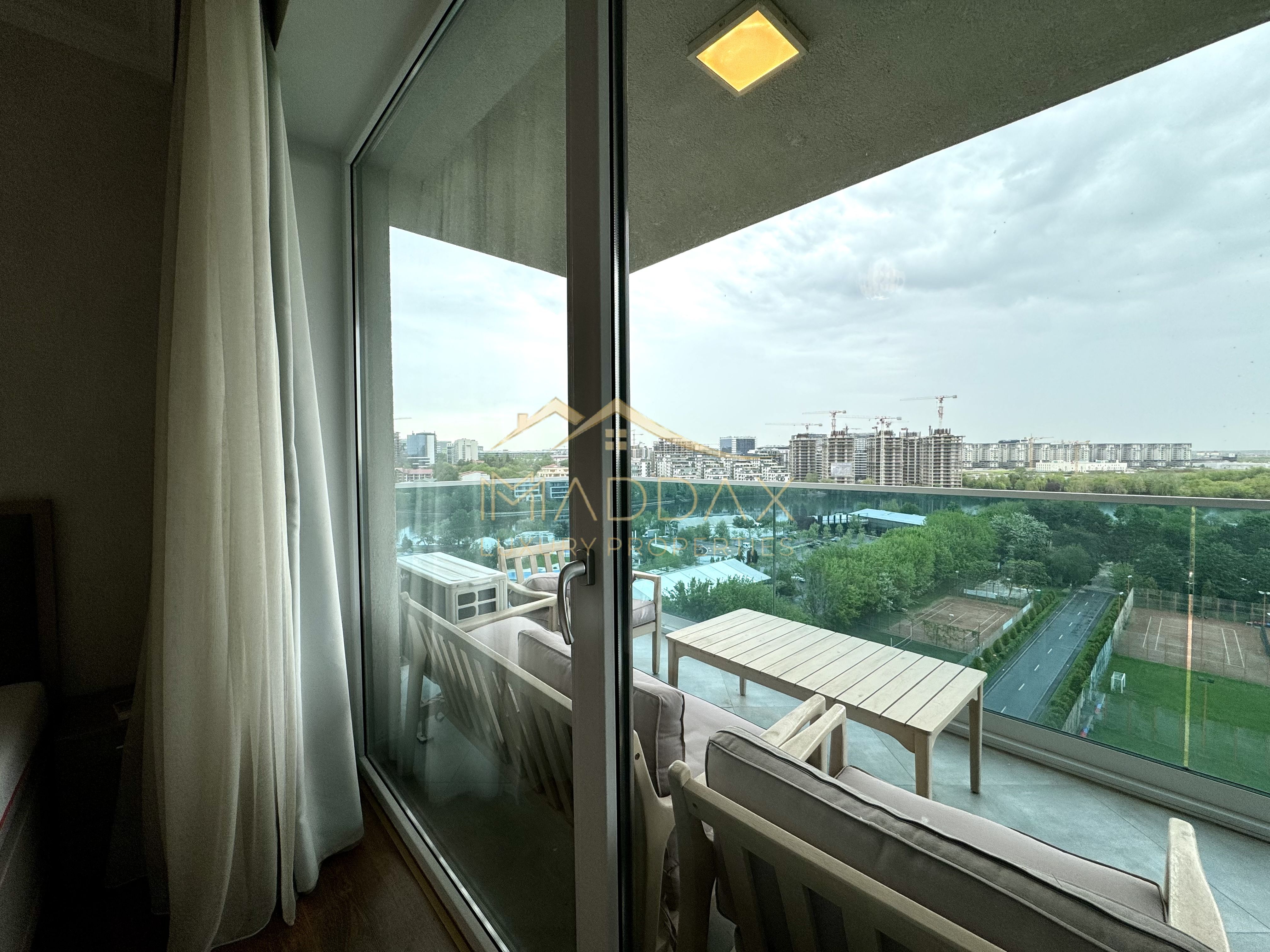 4 rooms apartment - 122 sqm// 1 Parking / Floreasca - Lake View — fotografia 21