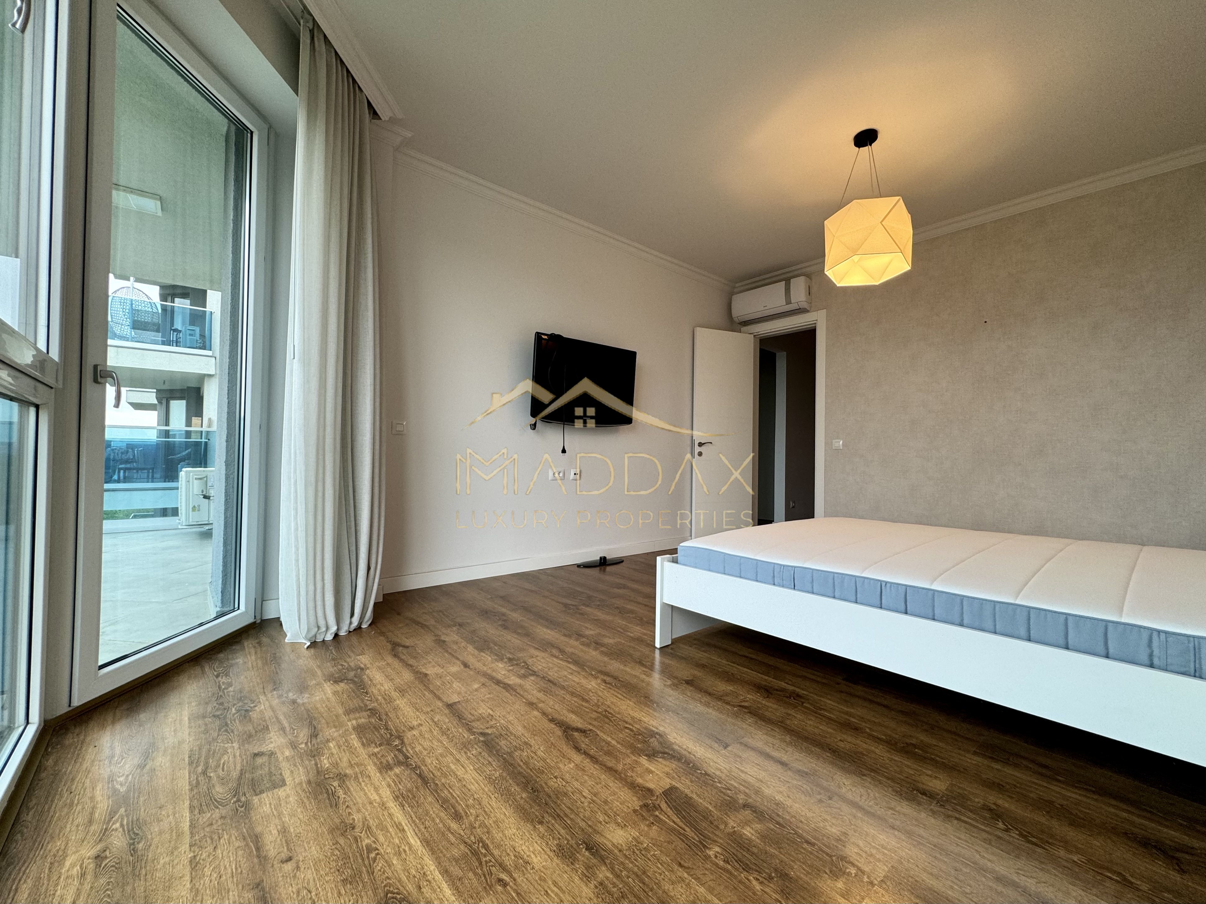 4 rooms apartment - 122 sqm// 1 Parking / Floreasca - Lake View — fotografia 27