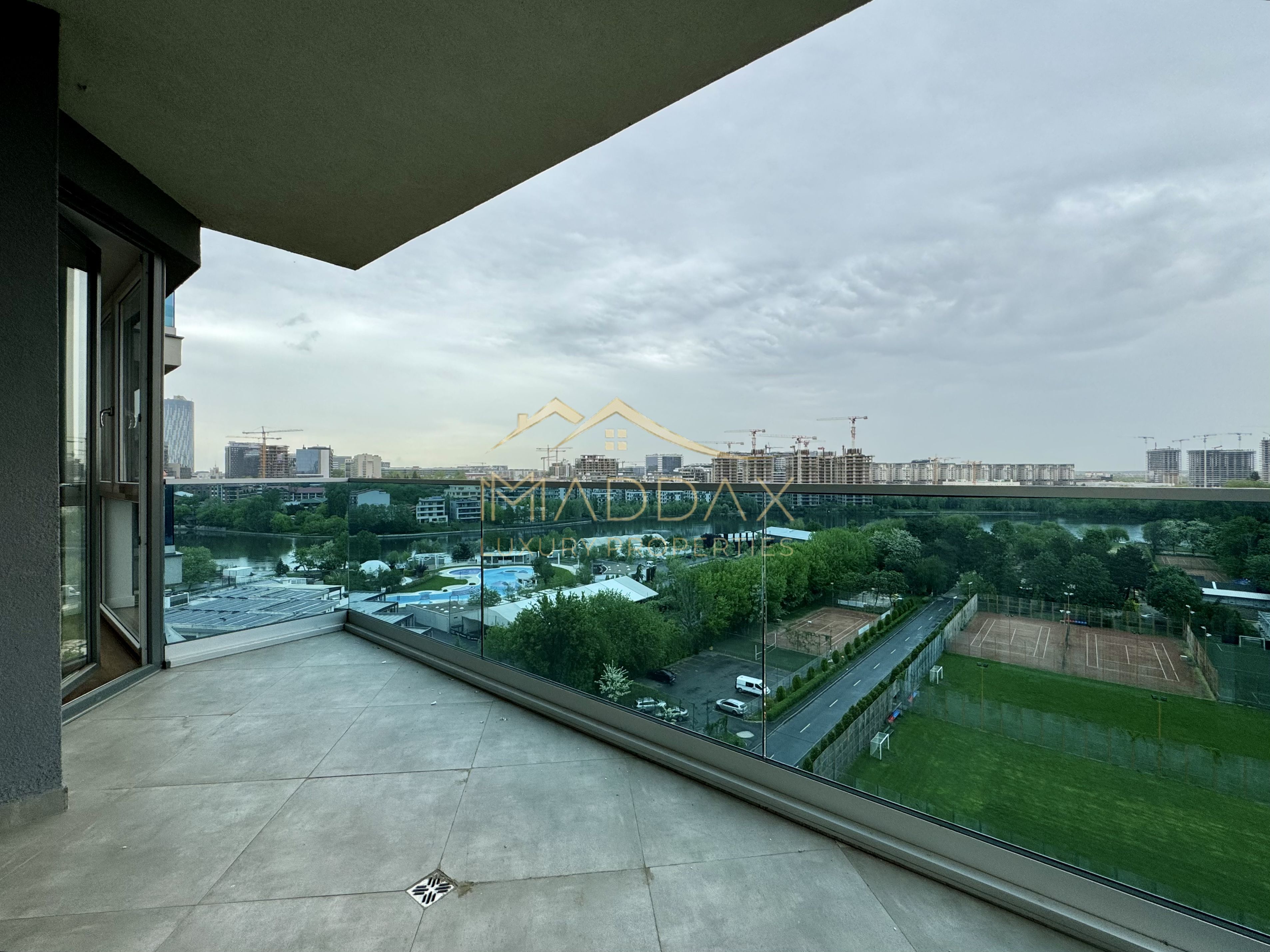 4 rooms apartment - 122 sqm// 1 Parking / Floreasca - Lake View — fotografia 30