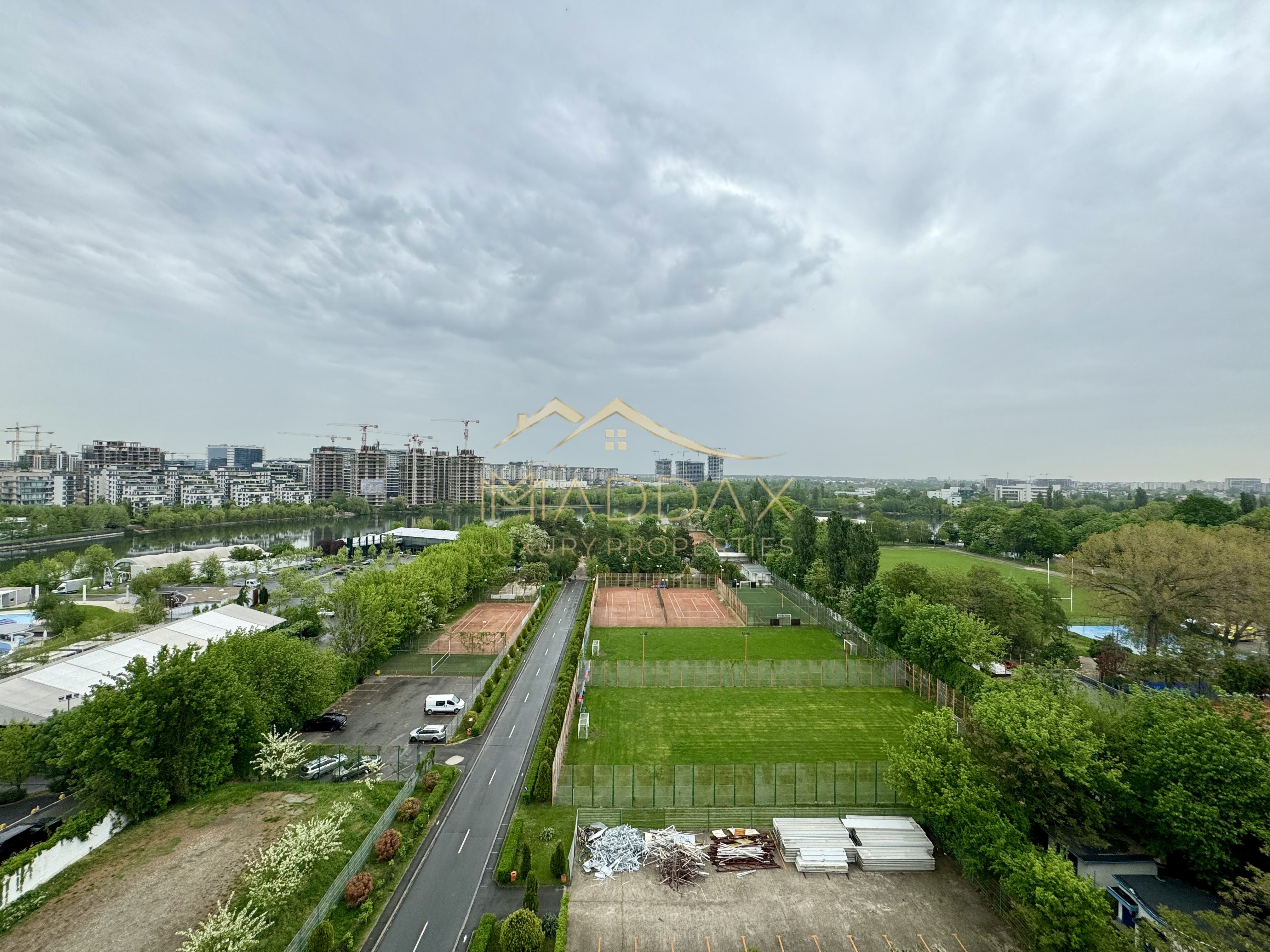 4 rooms apartment - 122 sqm// 1 Parking / Floreasca - Lake View — fotografia 32