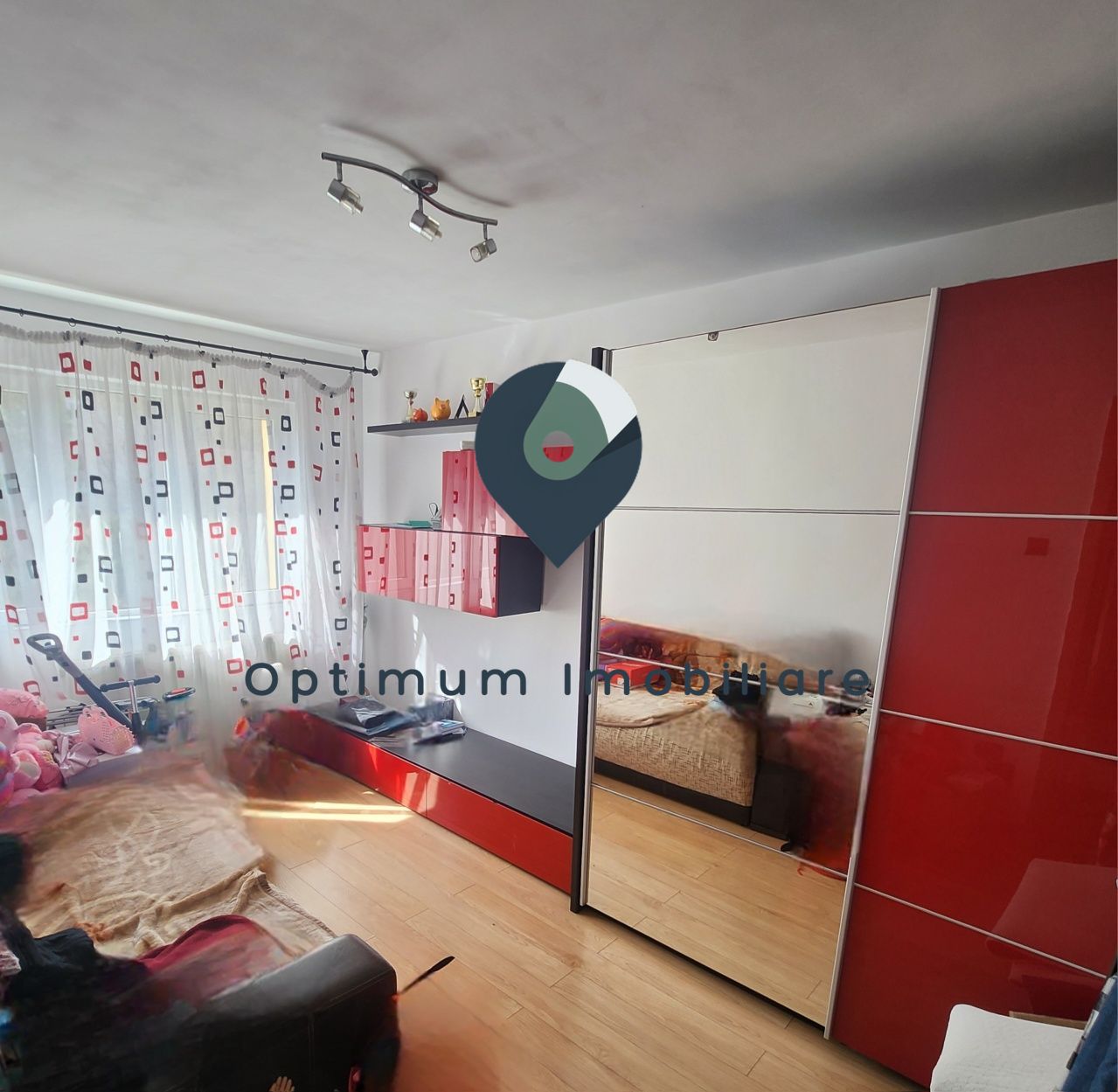 Apartament cu 4 camere in Manastur, etaj 2/4 zona Putna ! — fotografia 5