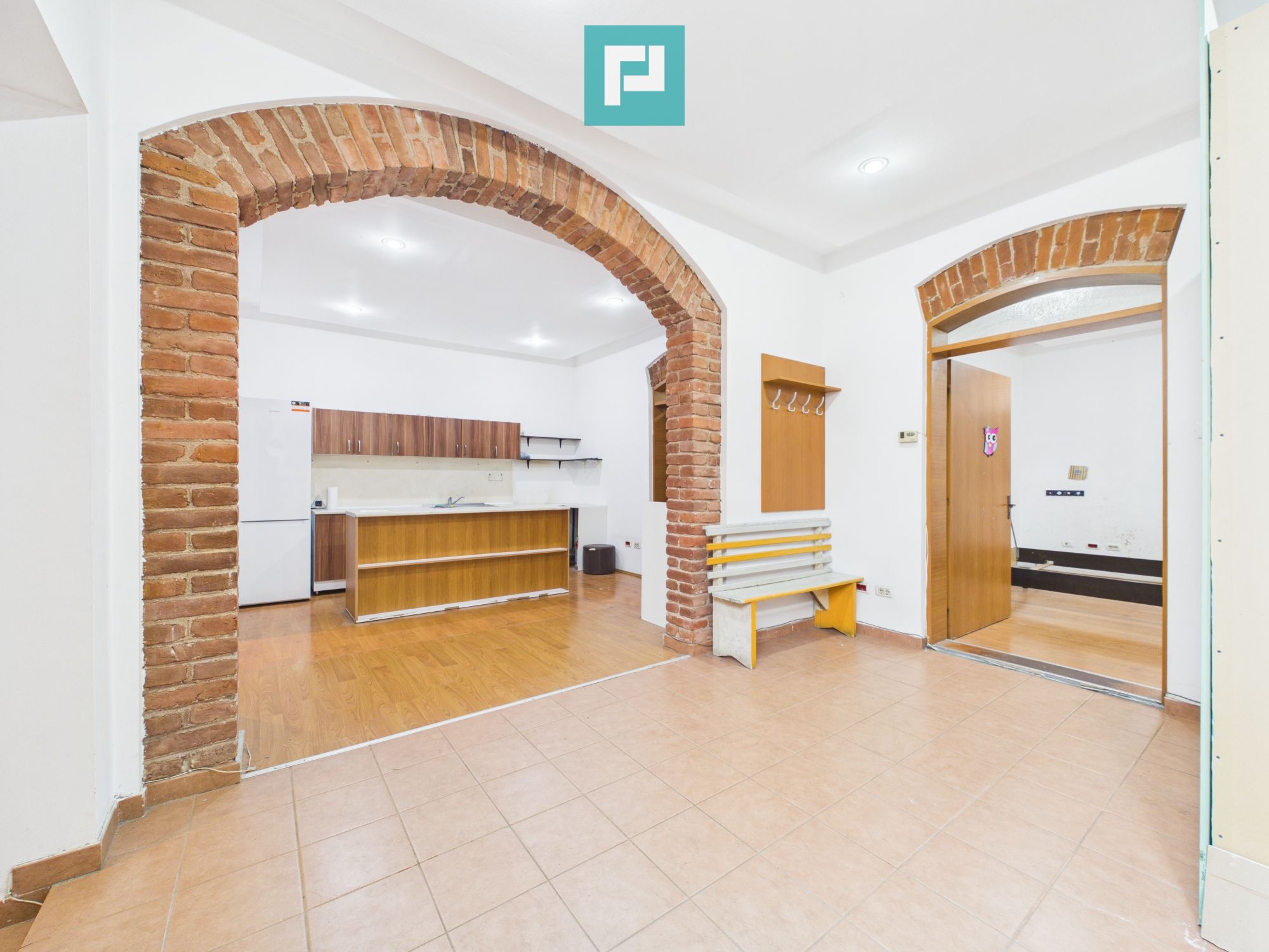 Apartament cu 4 camere, 118mp utili, zona Iosefin — fotografia 3