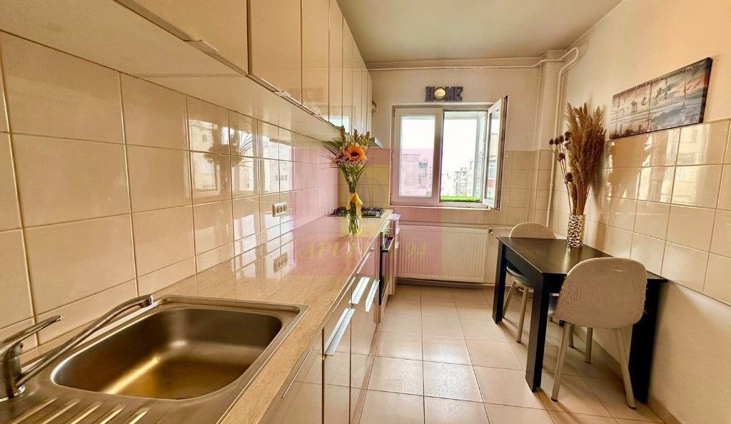 Apartament 2 camere Tineretului, decomandat, complet utilat mobilat — fotografia 3
