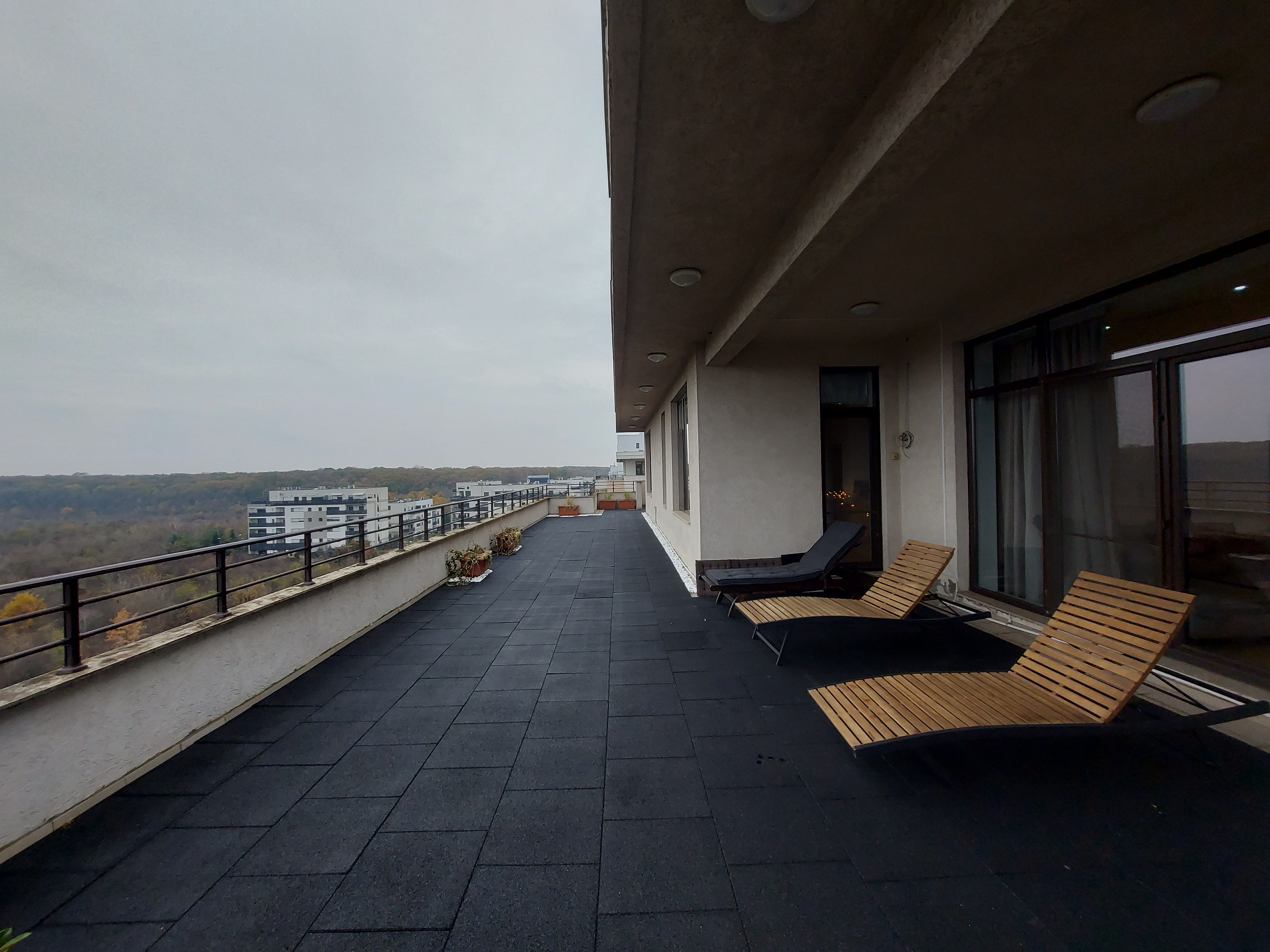 Superb penthouse | Free View | Baneasa Forest | 2 underground parking spaces — fotografia 11