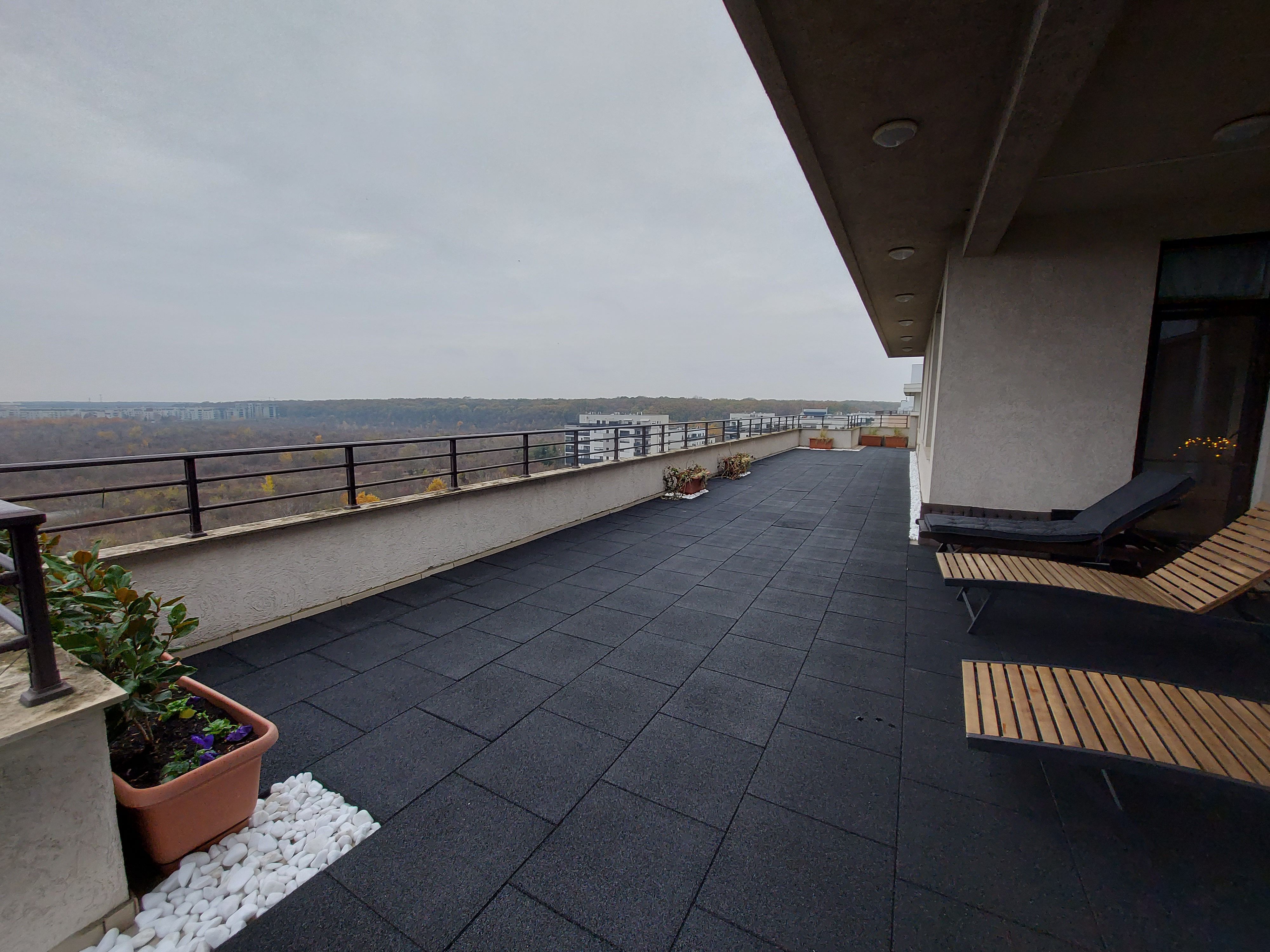 Superb penthouse | Free View | Baneasa Forest | 2 underground parking spaces — fotografia 12
