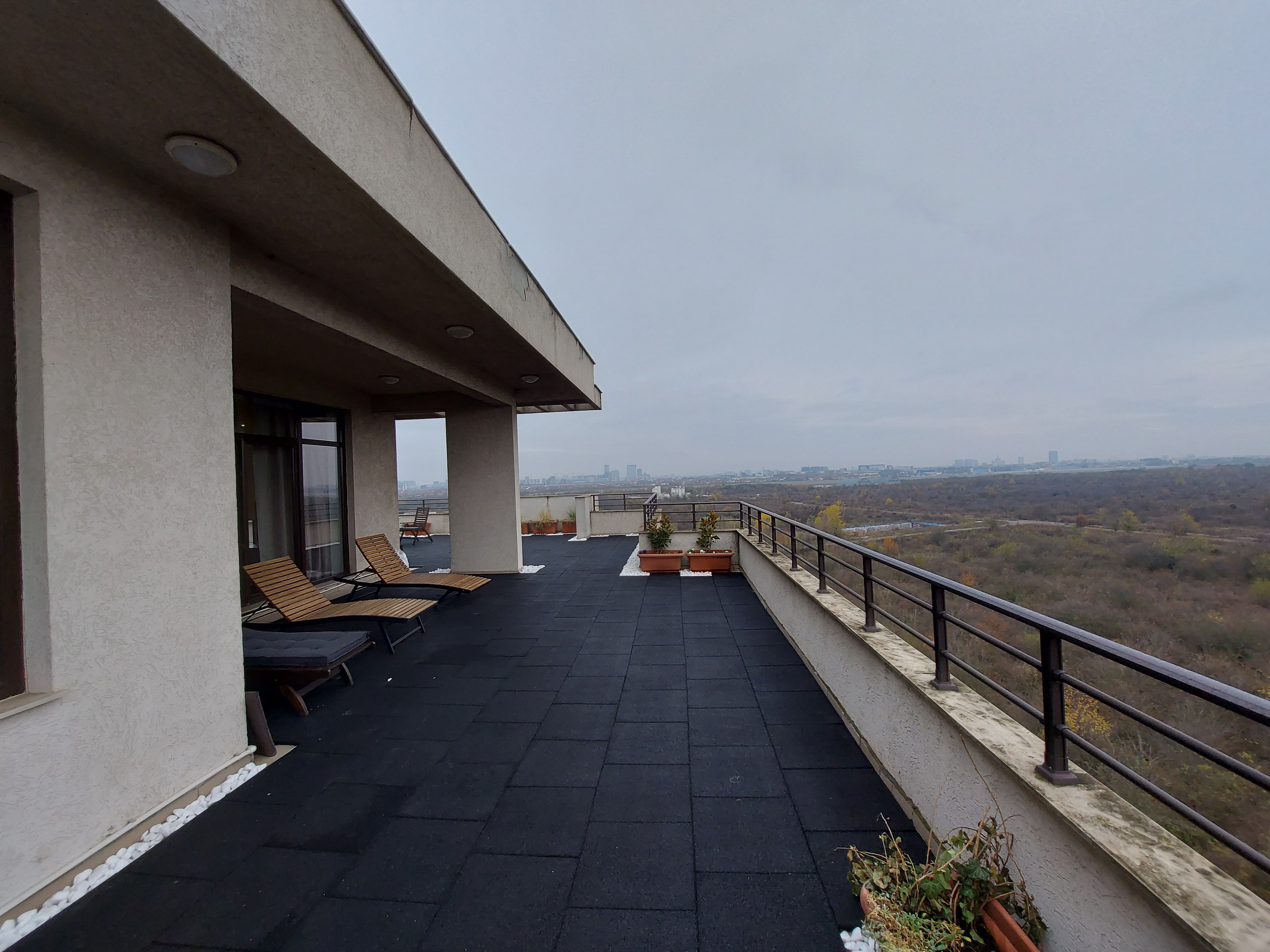Superb penthouse | Free View | Baneasa Forest | 2 underground parking spaces — fotografia 14