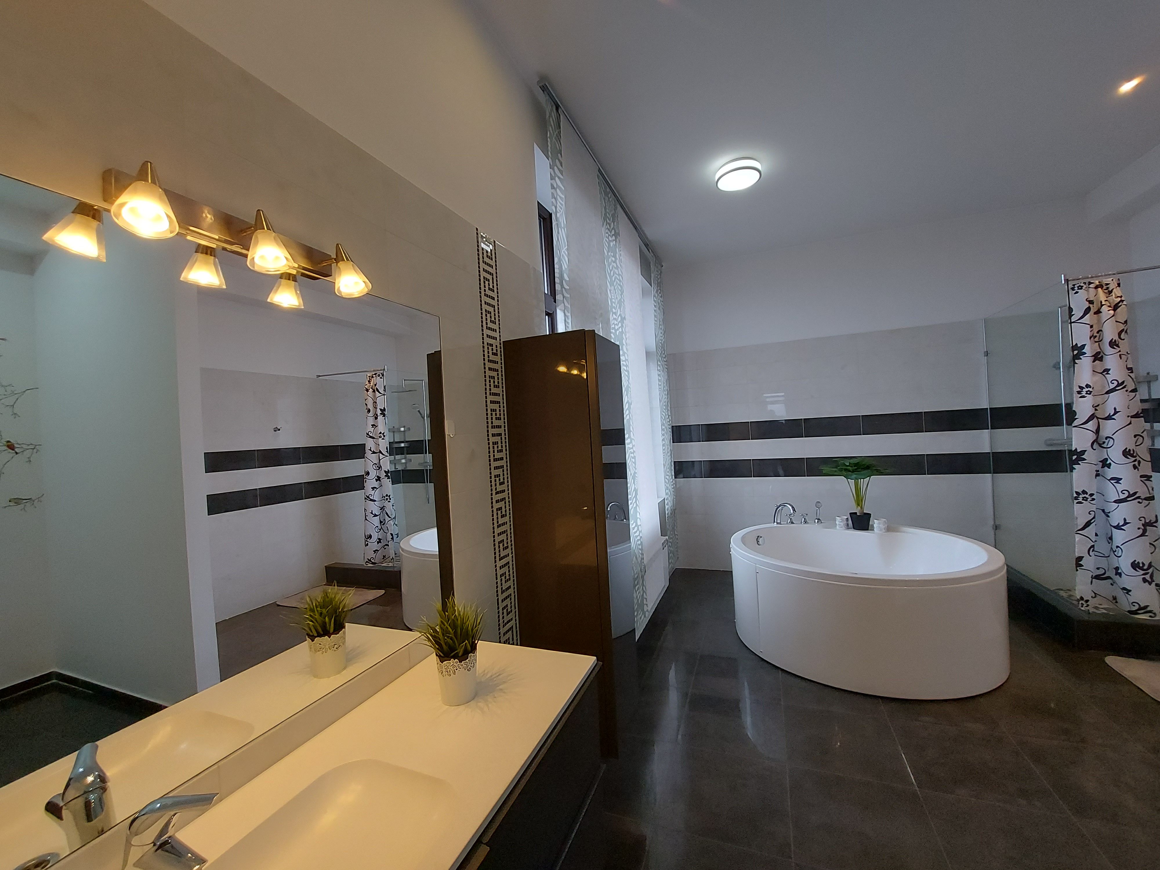 Superb penthouse | Free View | Baneasa Forest | 2 underground parking spaces — fotografia 18