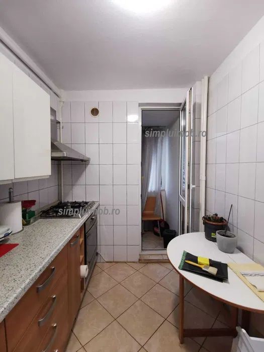 2 Camere Piata Muncii 5 Minute de Metrou — fotografia 6