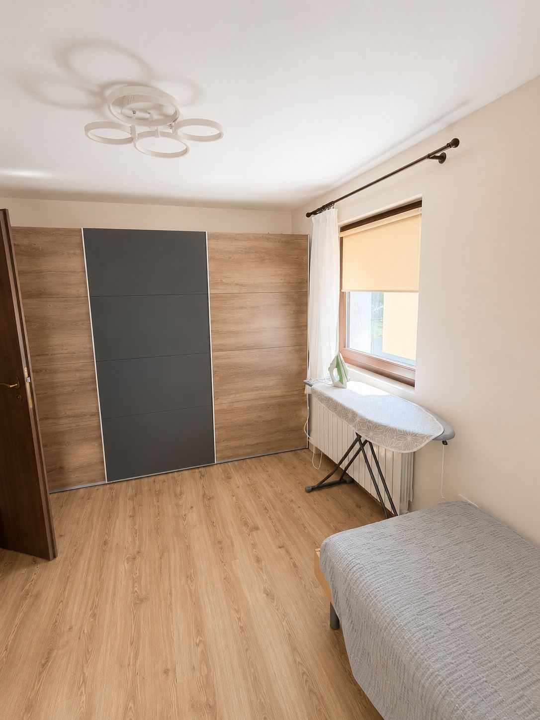 De închiriat | 1/2 Duplex modern în Dumbrăvița | Complet mobilat — fotografia 16