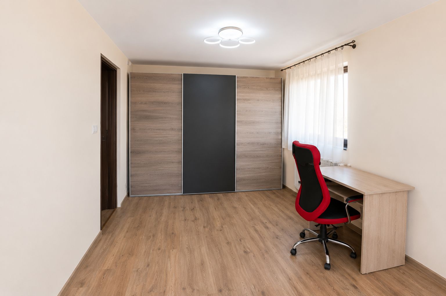 De închiriat | 1/2 Duplex modern în Dumbrăvița | Complet mobilat — fotografia 4