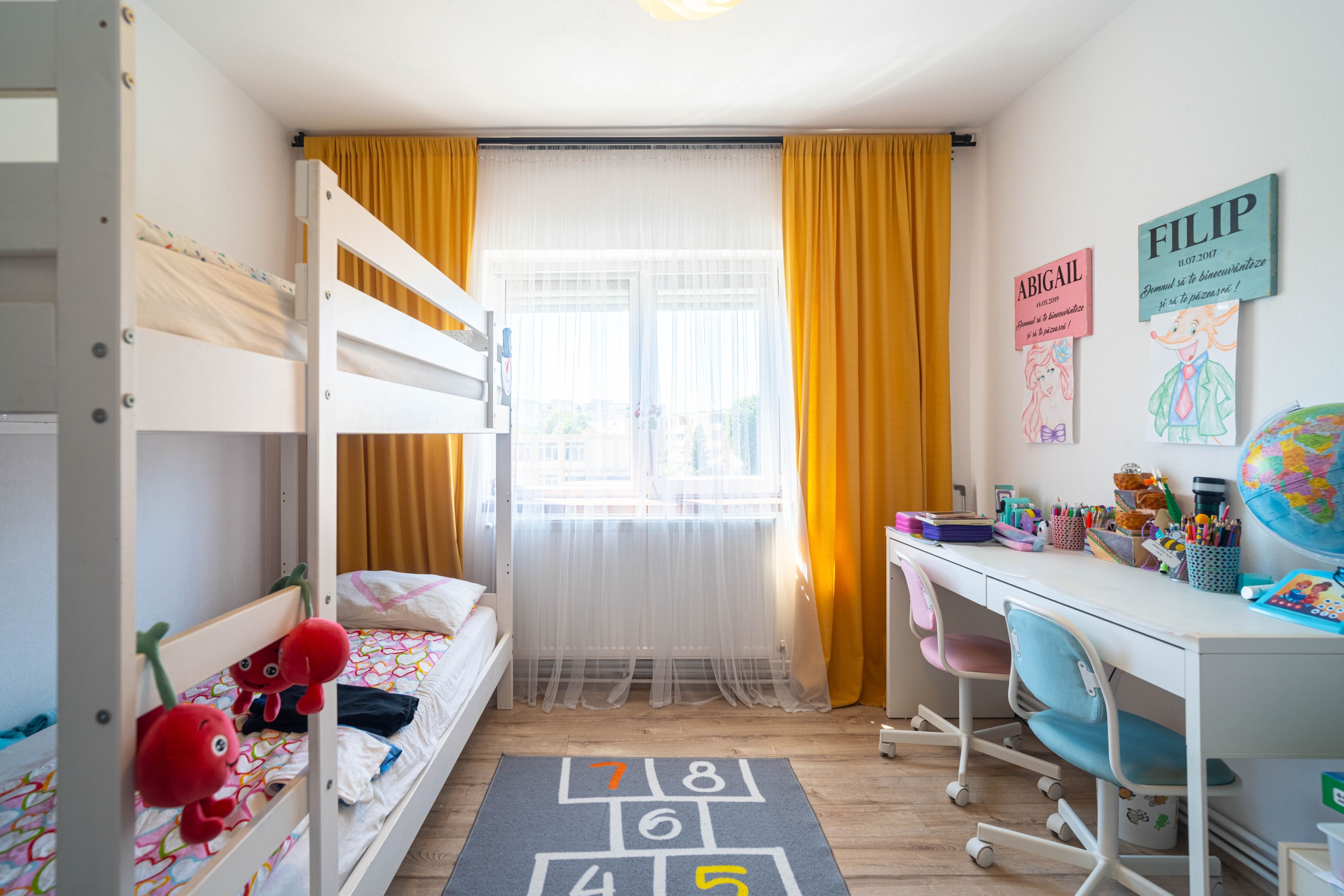 Apartament 5 camere Vlaicu – Renovat, 2 băi, centrală proprie — fotografia 3