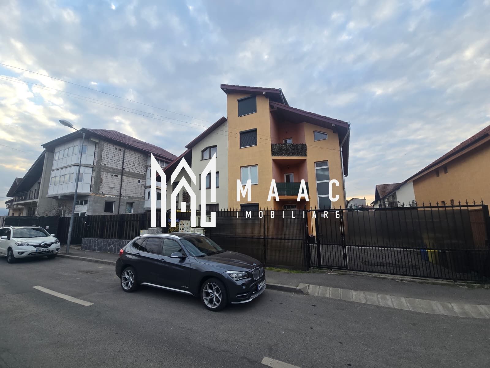 Apartament 4 camere Decomandat 2 bai Zona Tineretului
