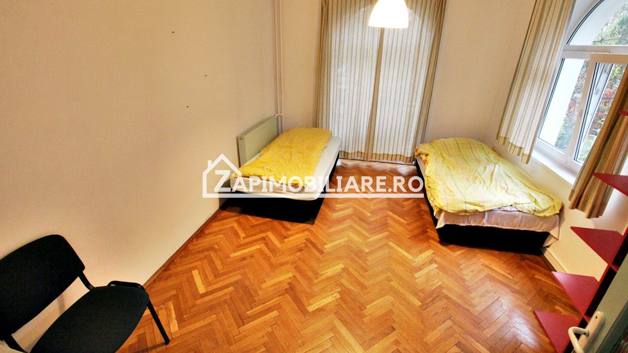 Cazare muncitori 10 camere,3 bucătării,5 băi,10.000 mp teren — fotografia 3