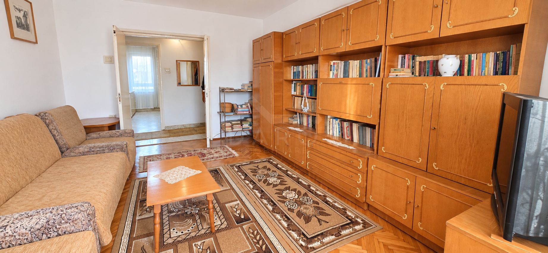 Vând apartament cu trei camere Tudor confort 1 — fotografia 4
