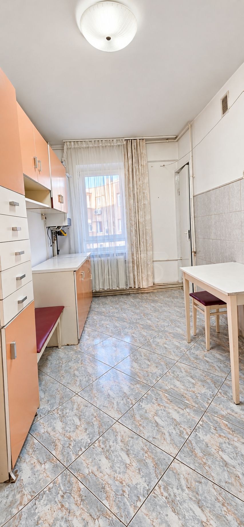 Vând apartament cu trei camere Tudor confort 1 — fotografia 6