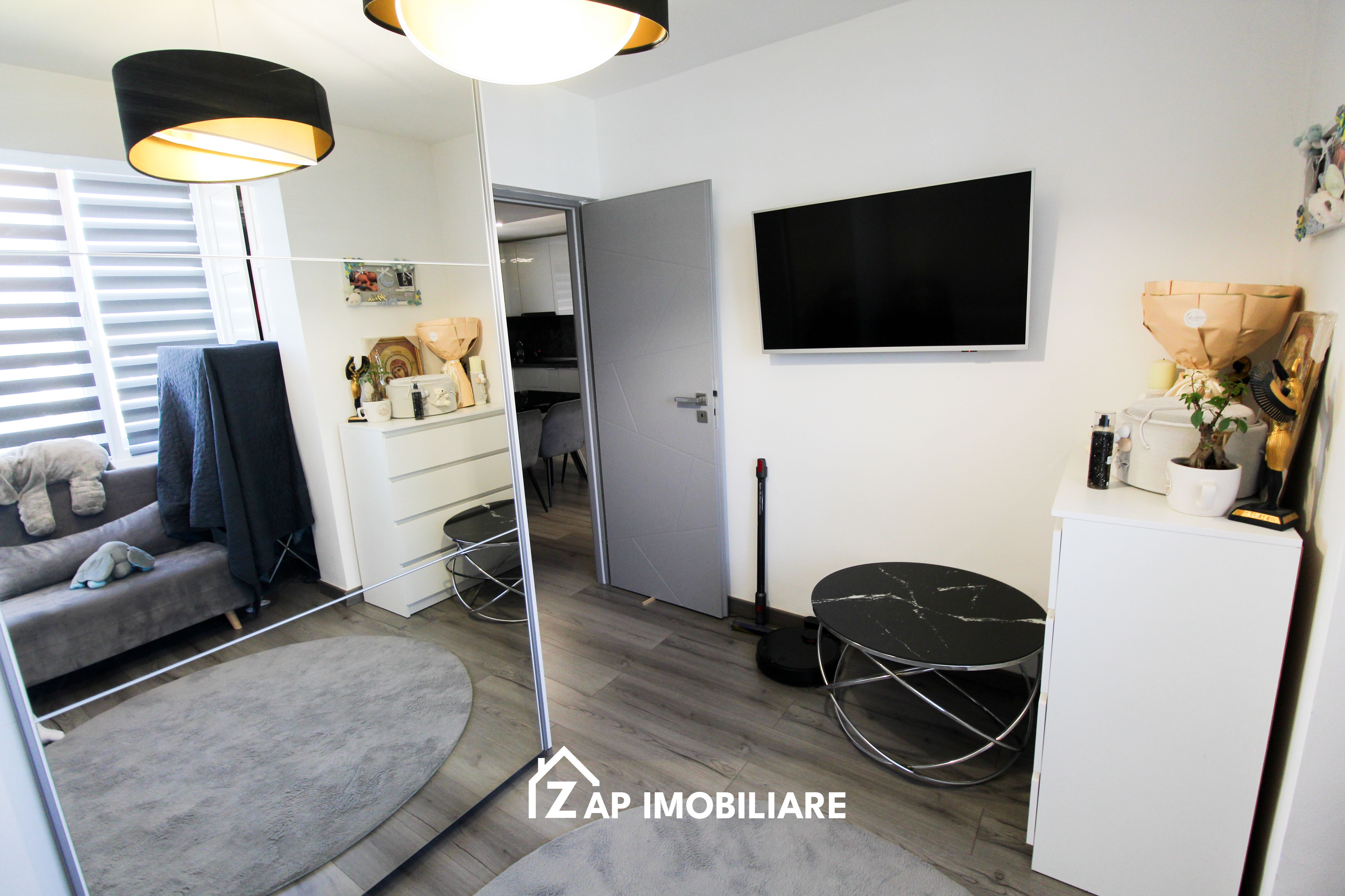 Tudor - Strada Banat - 3 Camere Decomandat - Mobilat & Utilat Lux — fotografia 9