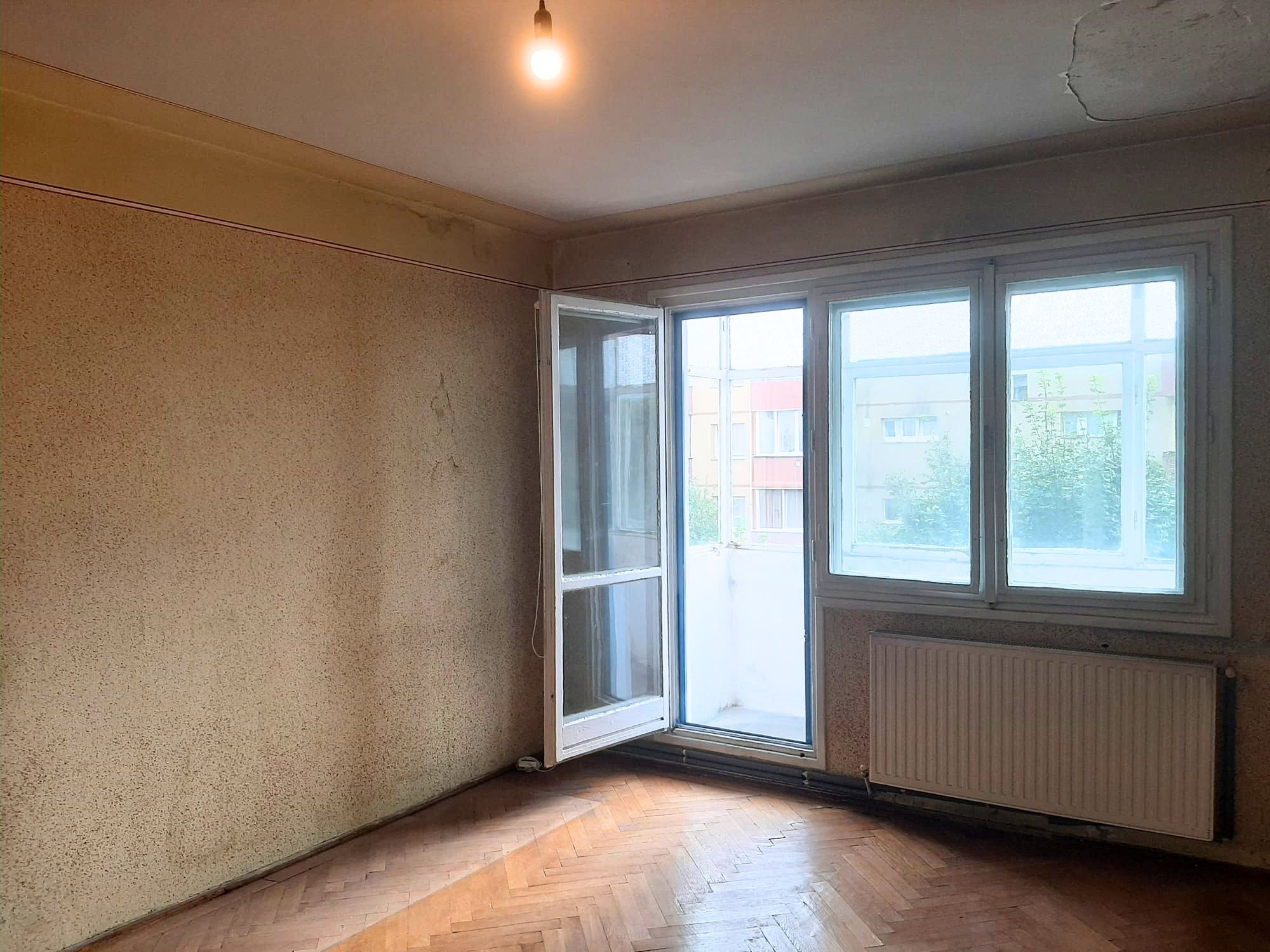 Apartament 2 camere 89000 EUR etaj intermediar foarte aproape de piata Astra — fotografia 3