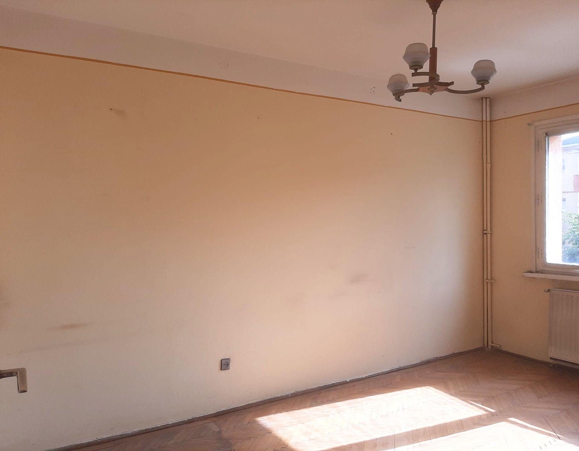 Apartament 2 camere 89000 EUR etaj intermediar foarte aproape de piata Astra — fotografia 9