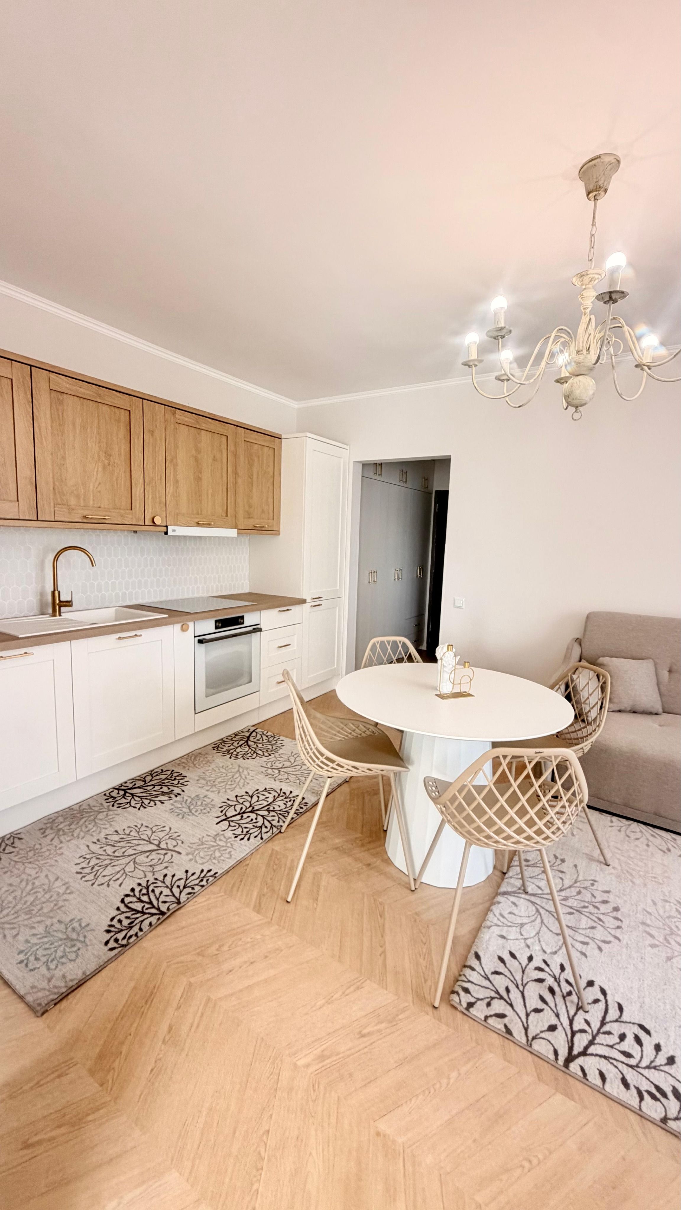 Apartament finisat 3 camere I Zona TERRA I Floresti — fotografia 4