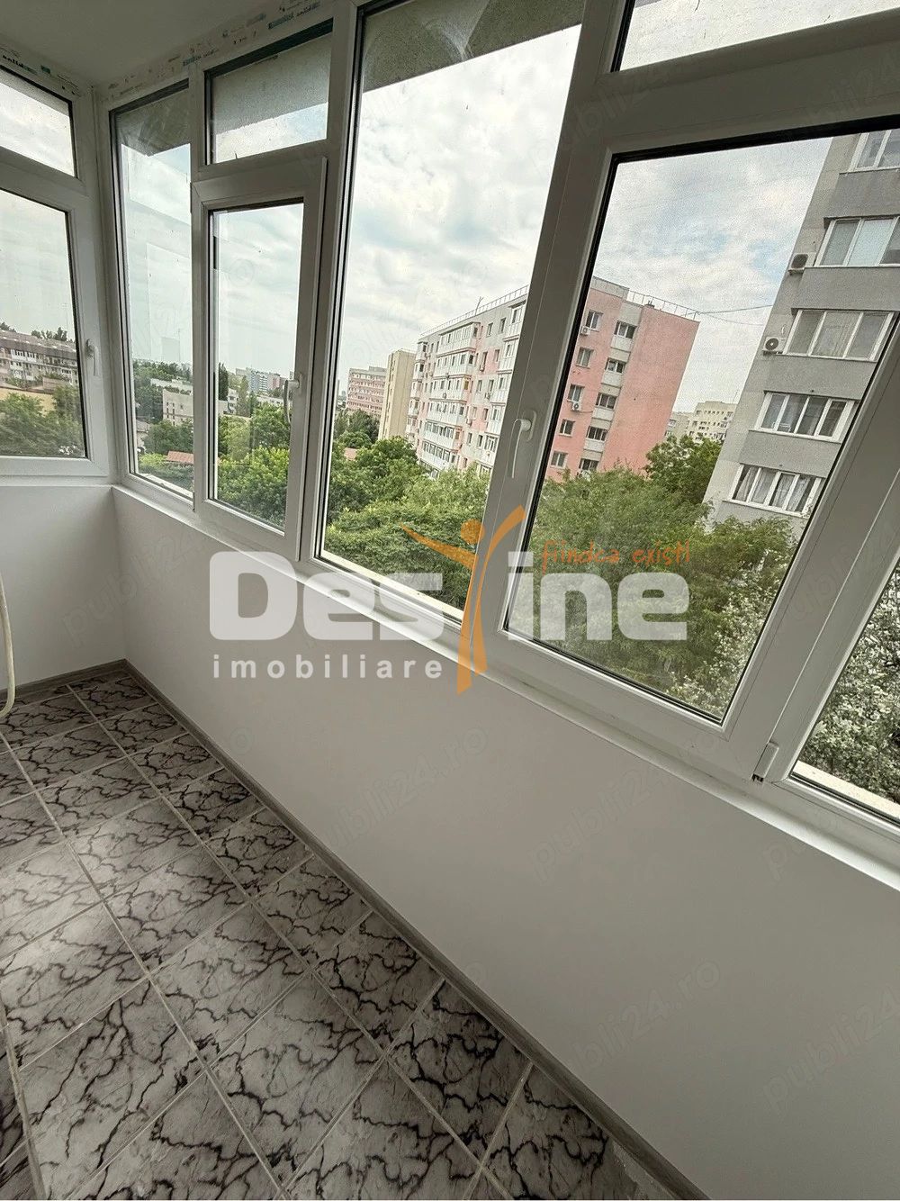 Apartament 3 camere de inchiriat — fotografia 8