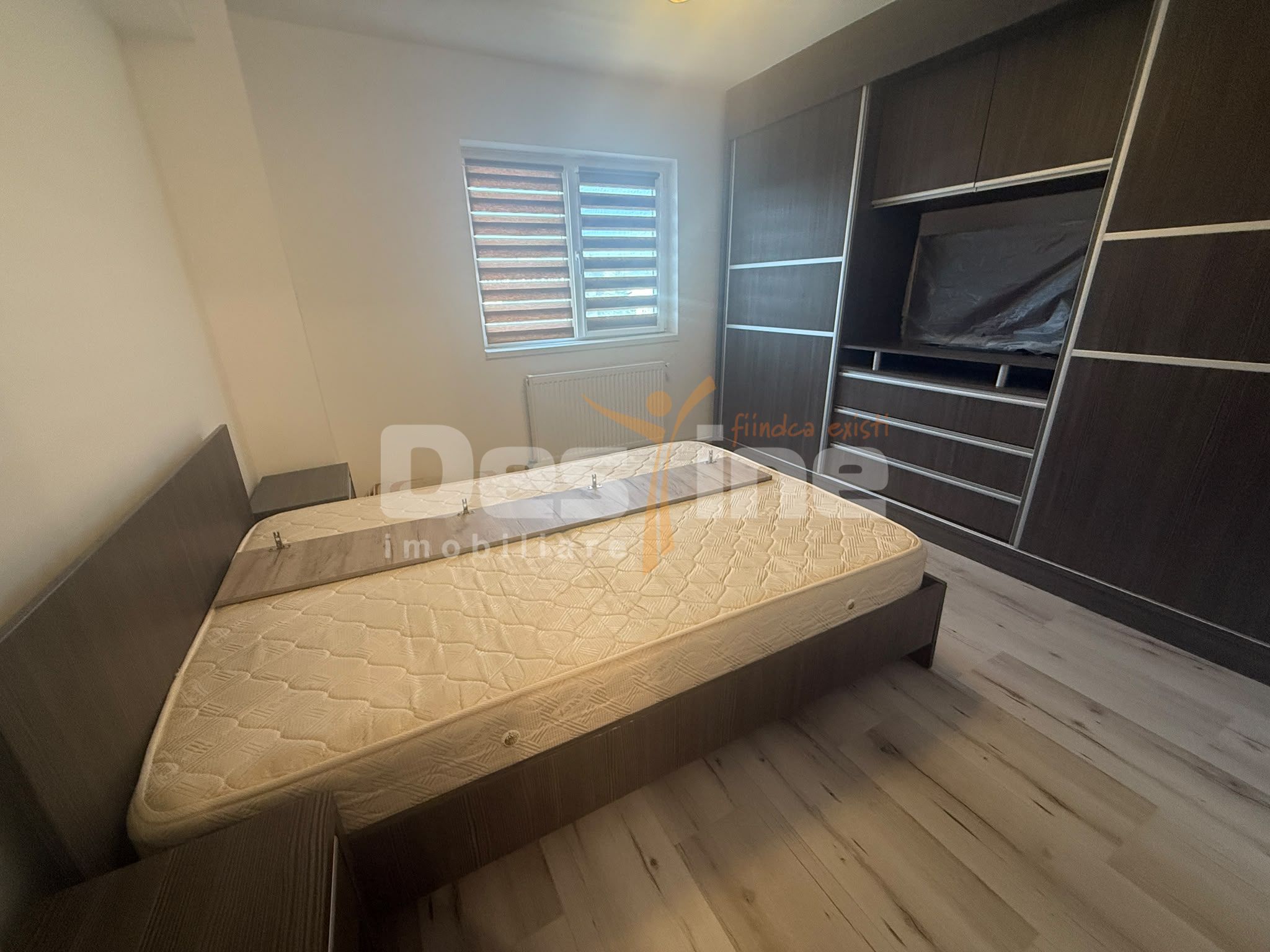 Apartament de inchiriat 3 camere, central Campina! — fotografia 4