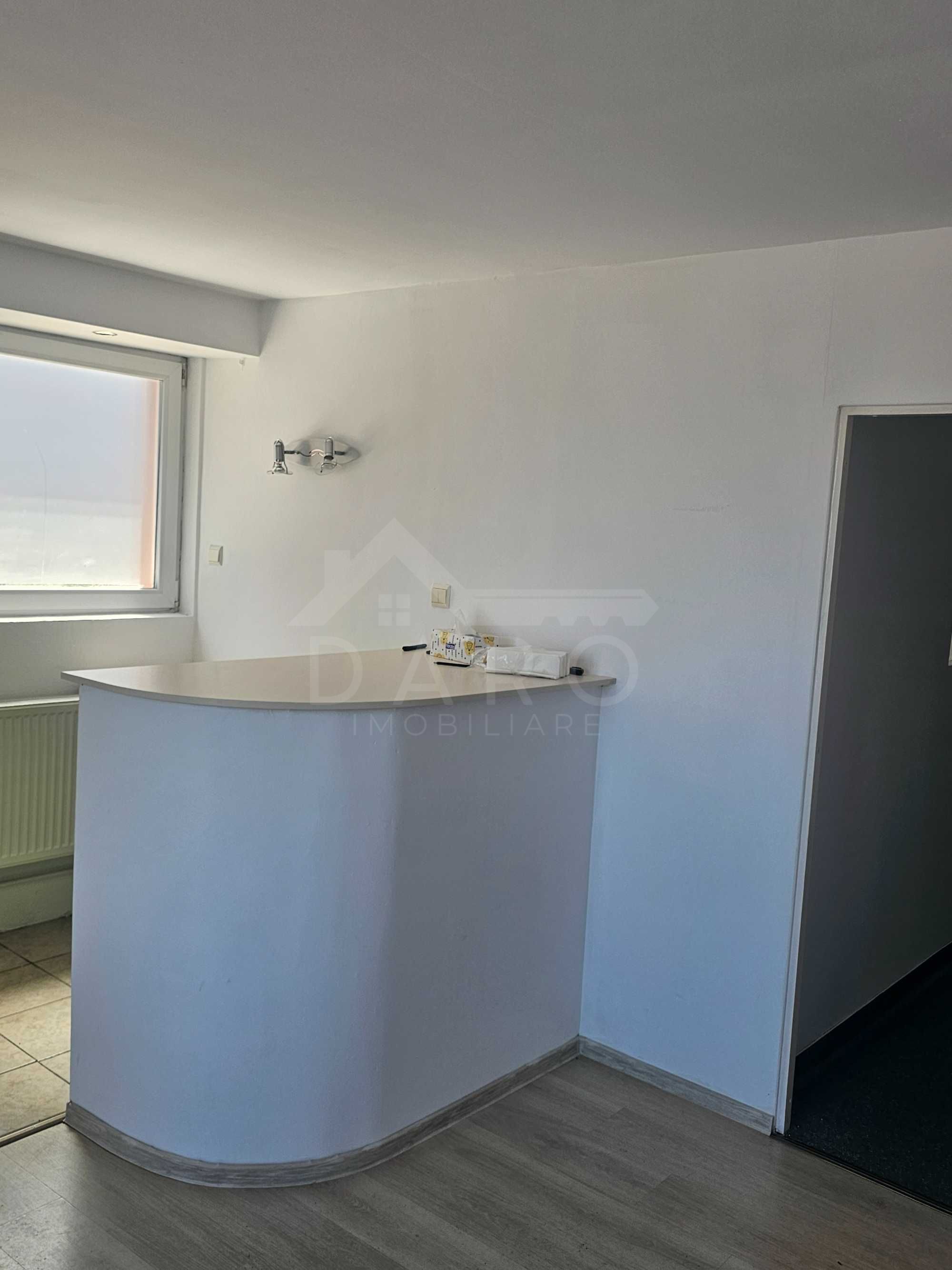 De închiriat spatiù comercial — fotografia 4