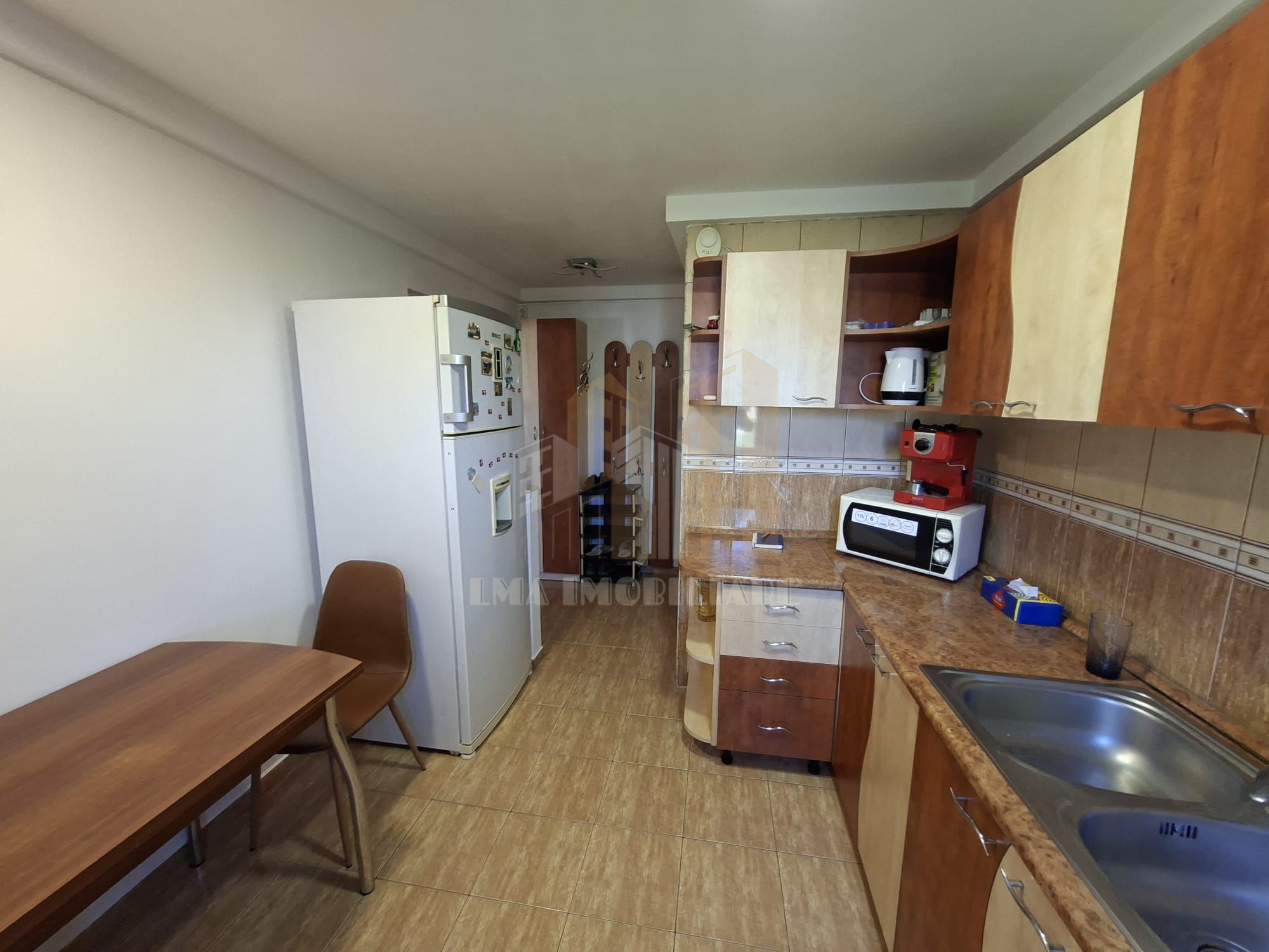 Apartament 2 camere semidecomandat Zizinului Brasov — fotografia 3