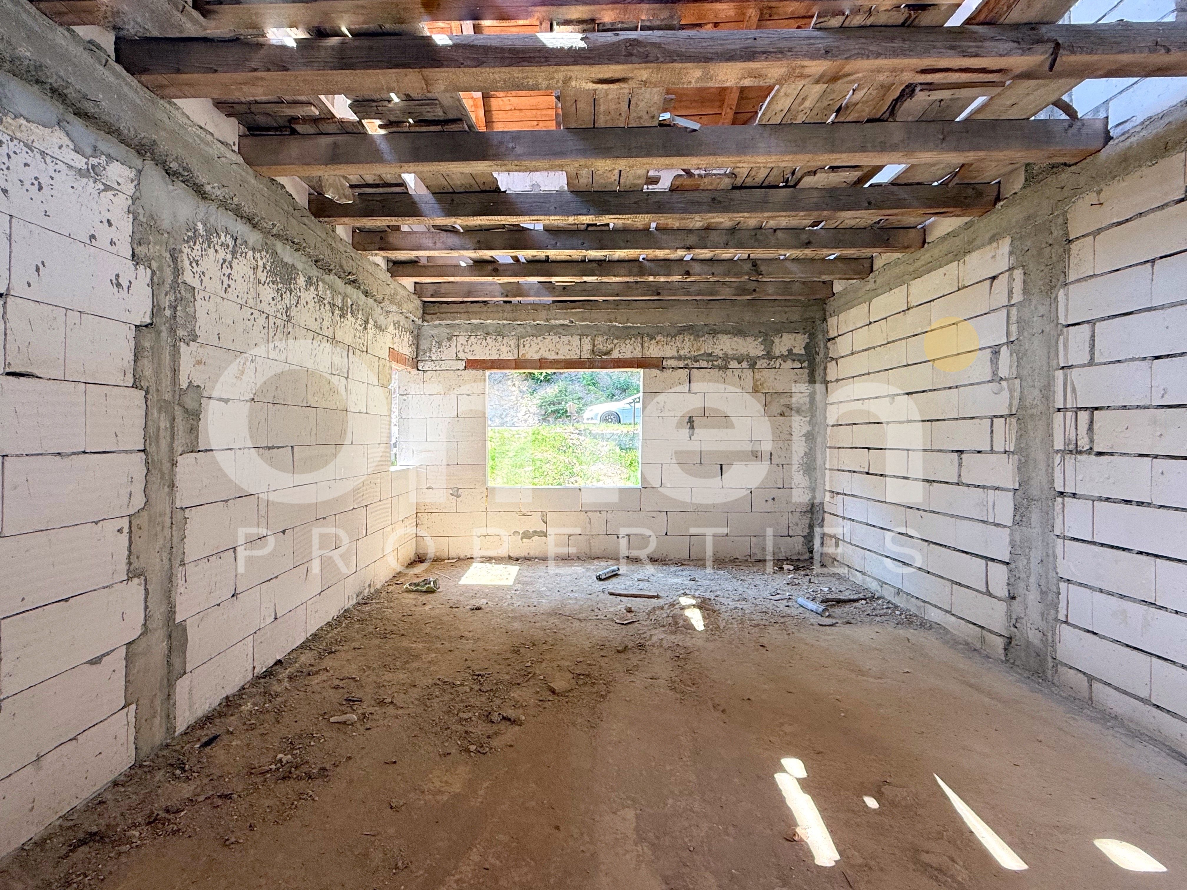 Casa la rosu de 304 mp utili, in Baita,Maramure-colț de rai într-o zonă retrasă — fotografia 7