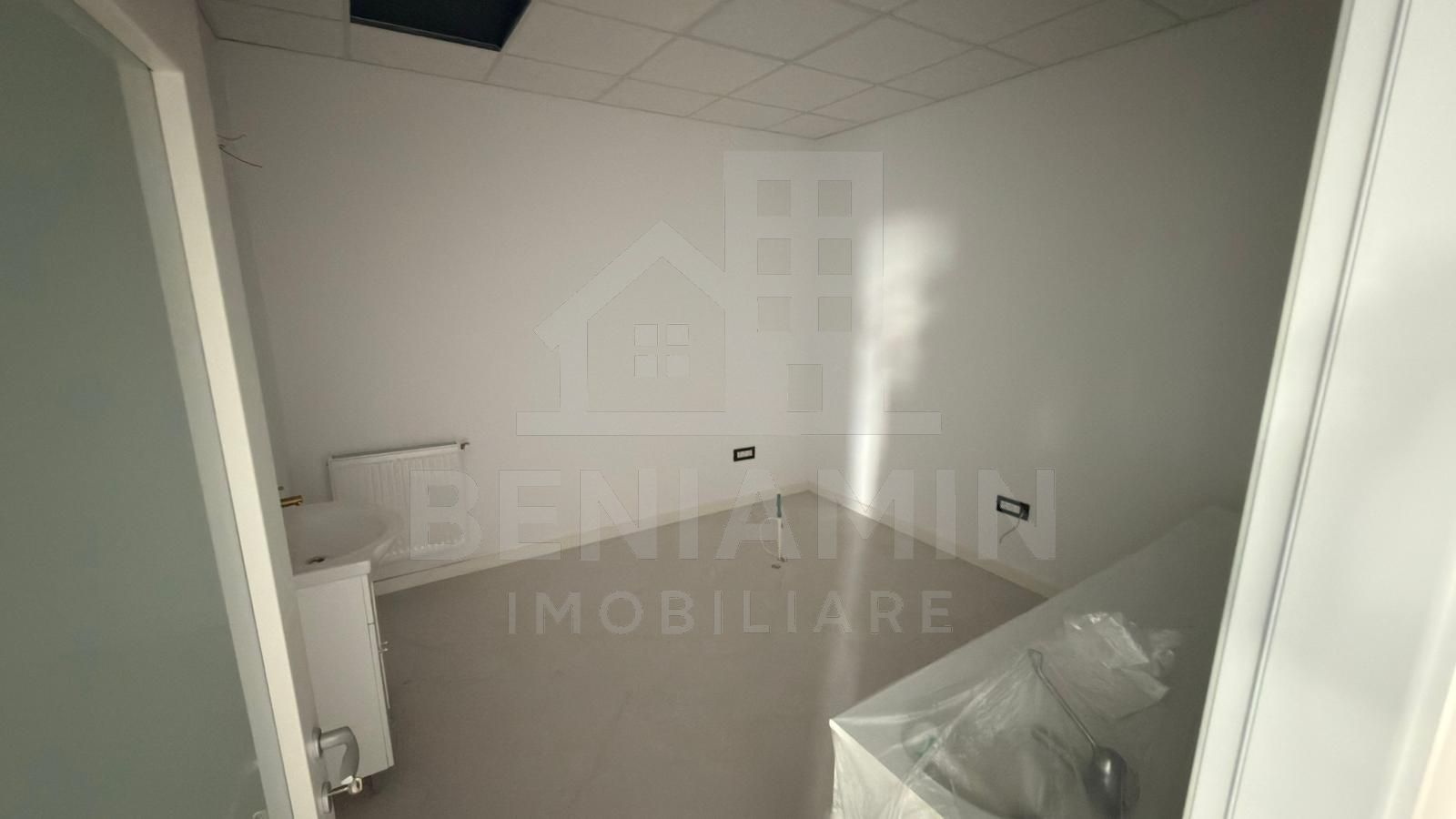 Spatiu 530mp-pentru-Policlinica-sau-Clinica-Medicala -Auchan Chimie — fotografia 12