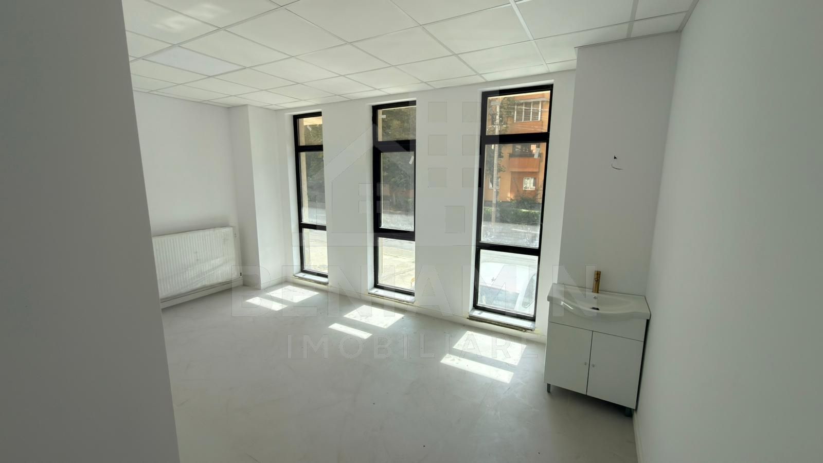 Spatiu 530mp-pentru-Policlinica-sau-Clinica-Medicala -Auchan Chimie — fotografia 15