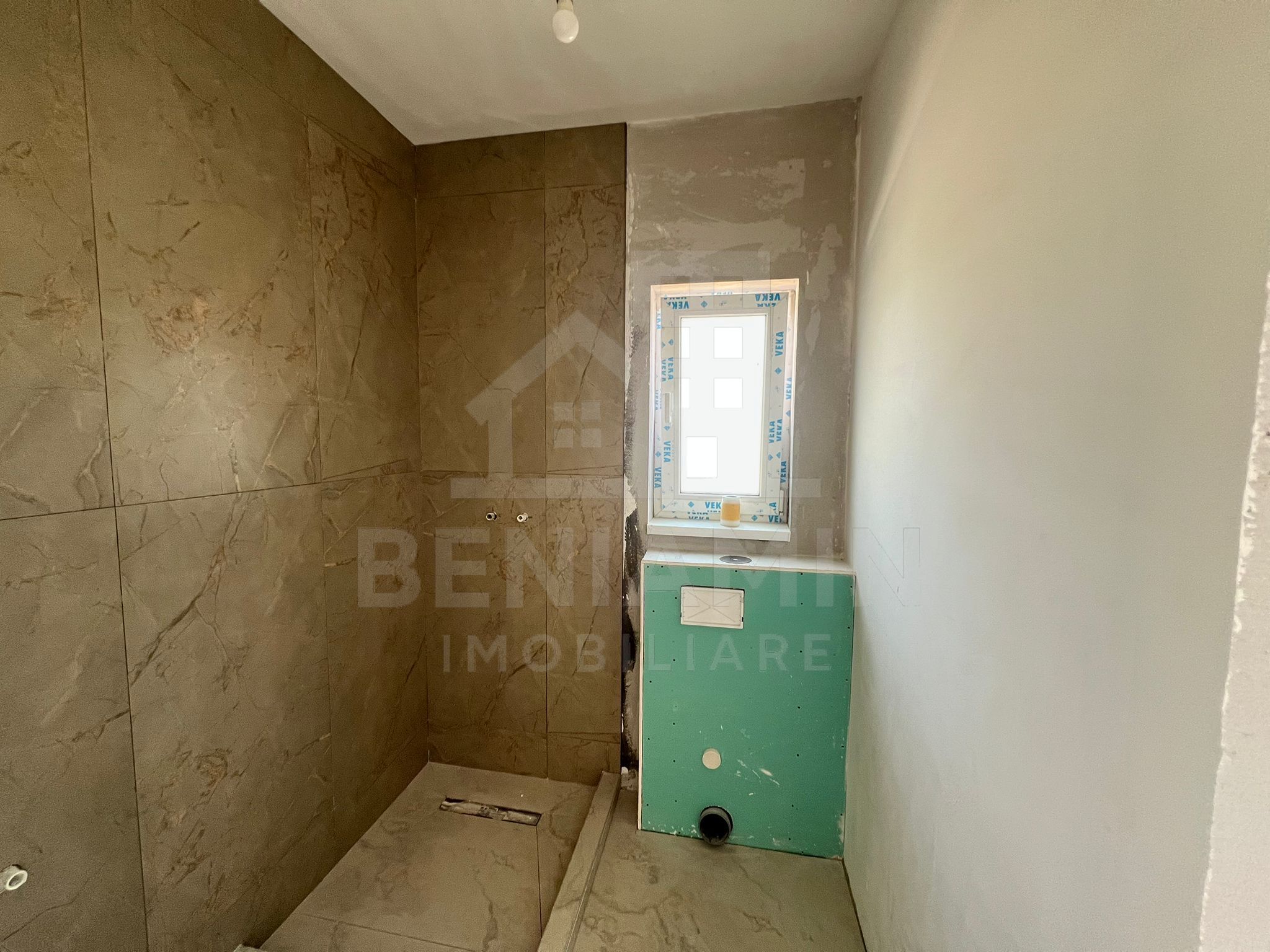 Casa-5 camere-P+1+P-147mp utili-600mp teren-Utilitati-Sanpetru — fotografia 12