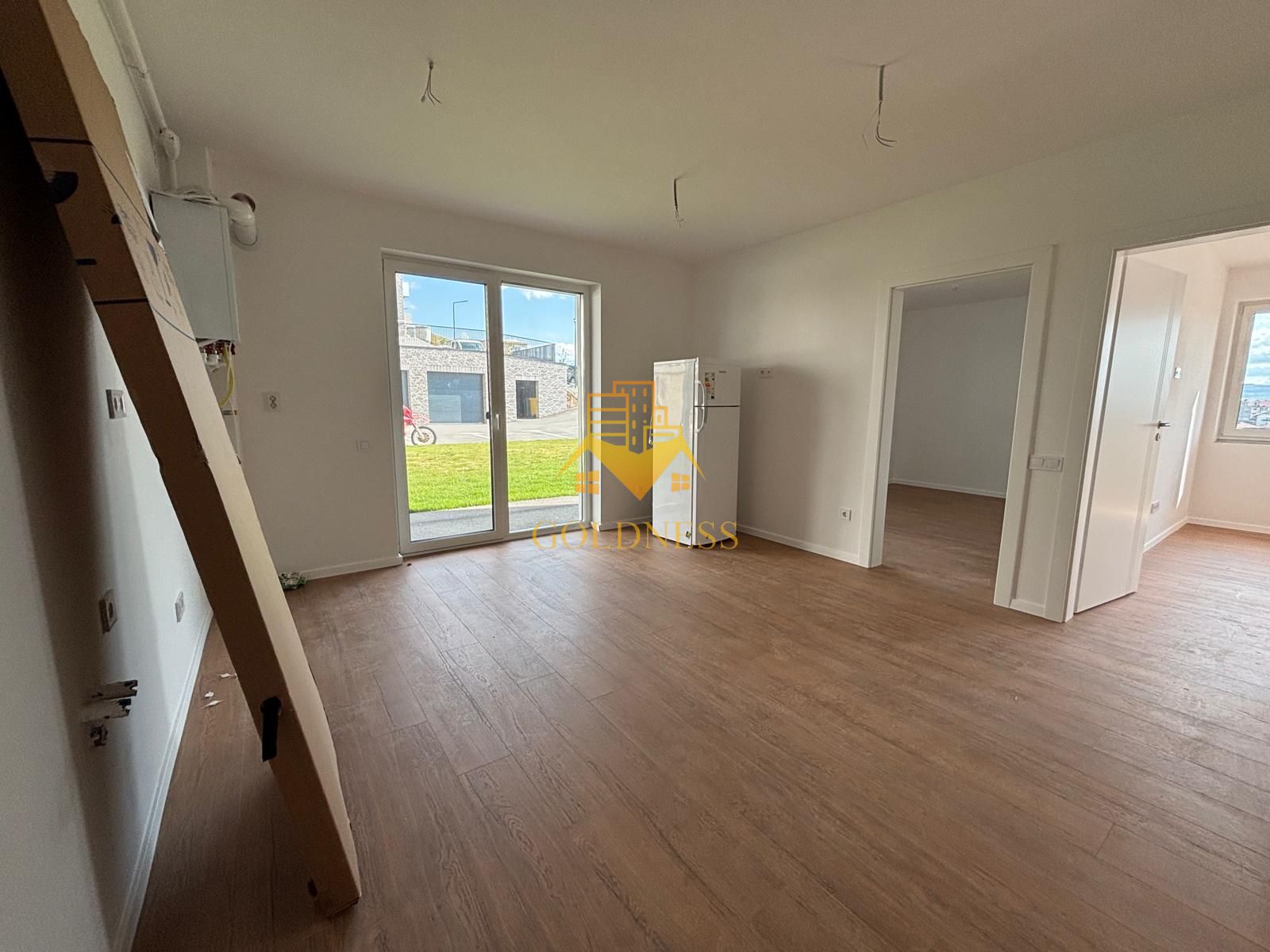 Spațiu comercial, bloc nou, 3 camere, parcare, Octavian Paler, Aphida — fotografia 6
