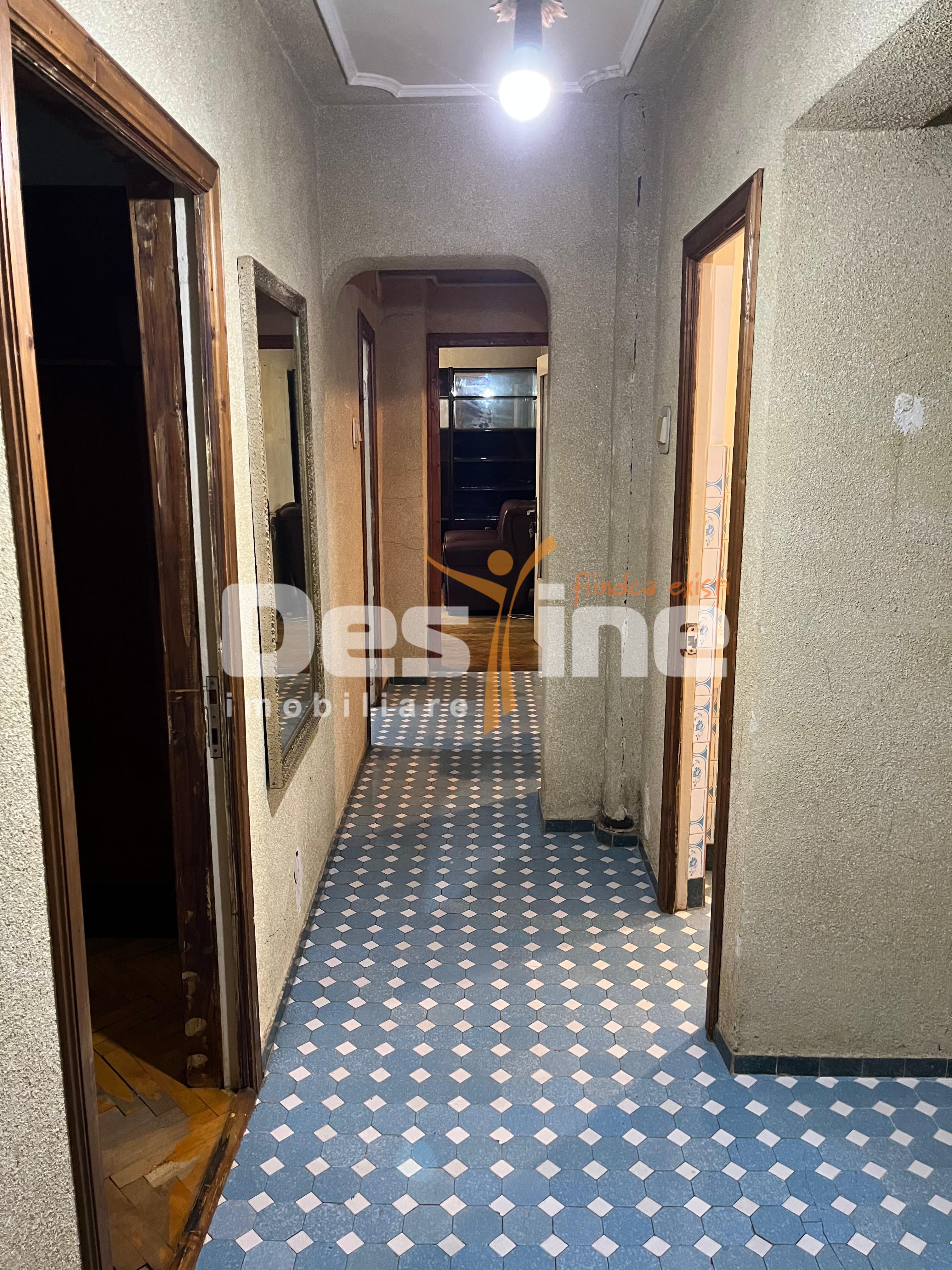 Podu de Fier - Apartament 3 camere decomandat 80,91 mp — fotografia 10