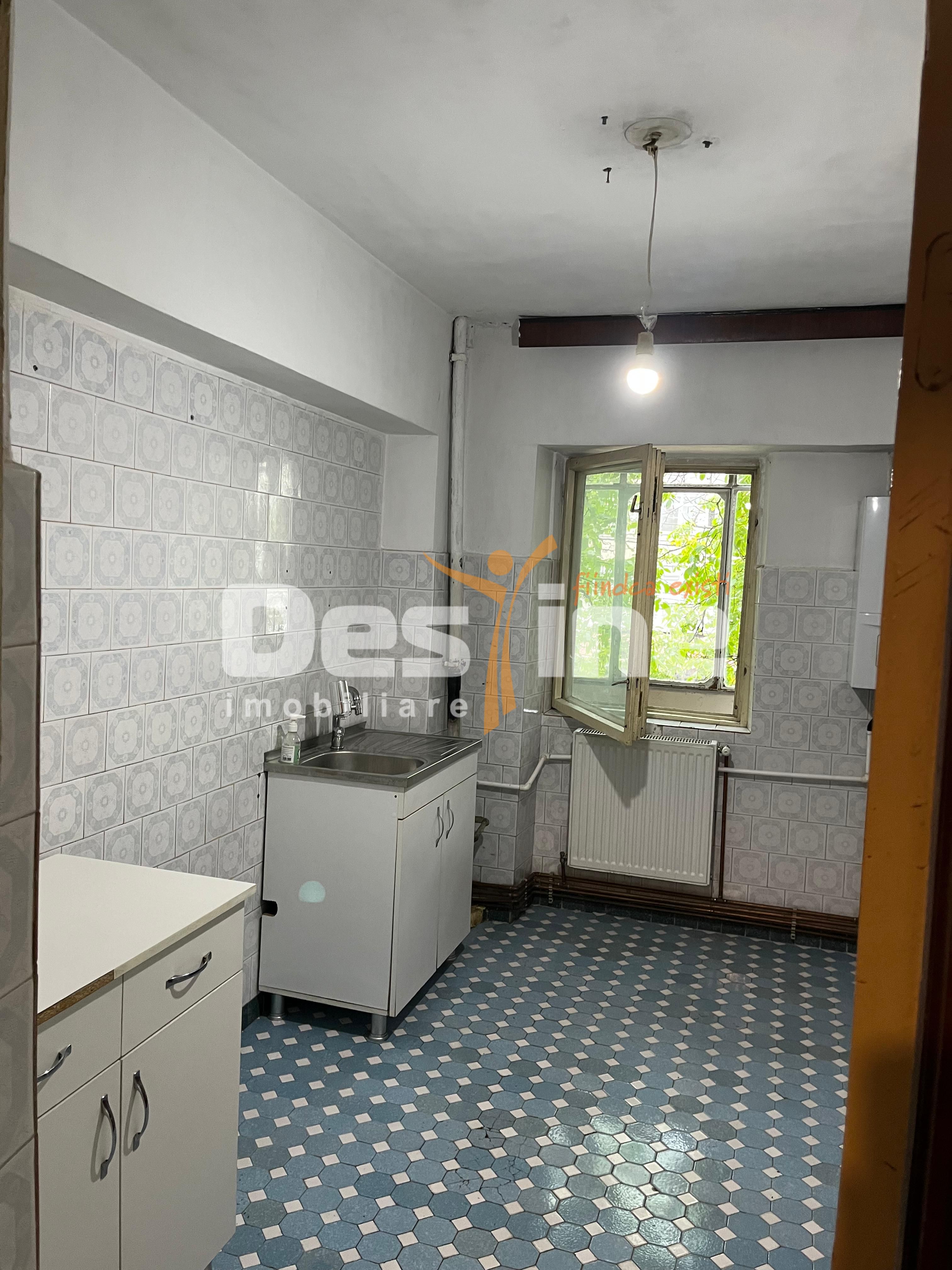 Podu de Fier - Apartament 3 camere decomandat 80,91 mp — fotografia 6